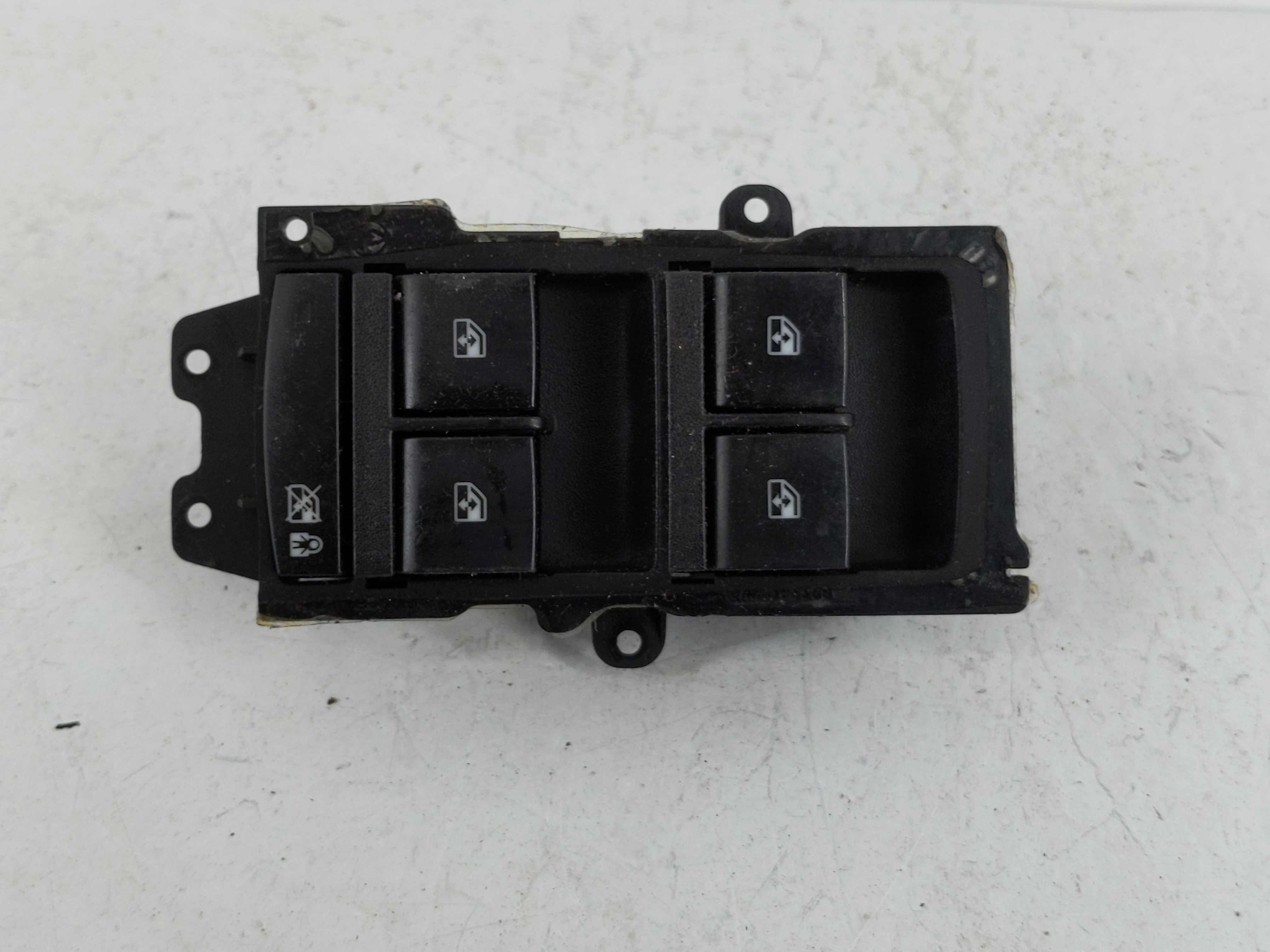 2014-2020 Chevrolet Impala Driver Left Door Master Power Window Switch 1145714 - Oemusedautoparts1.com