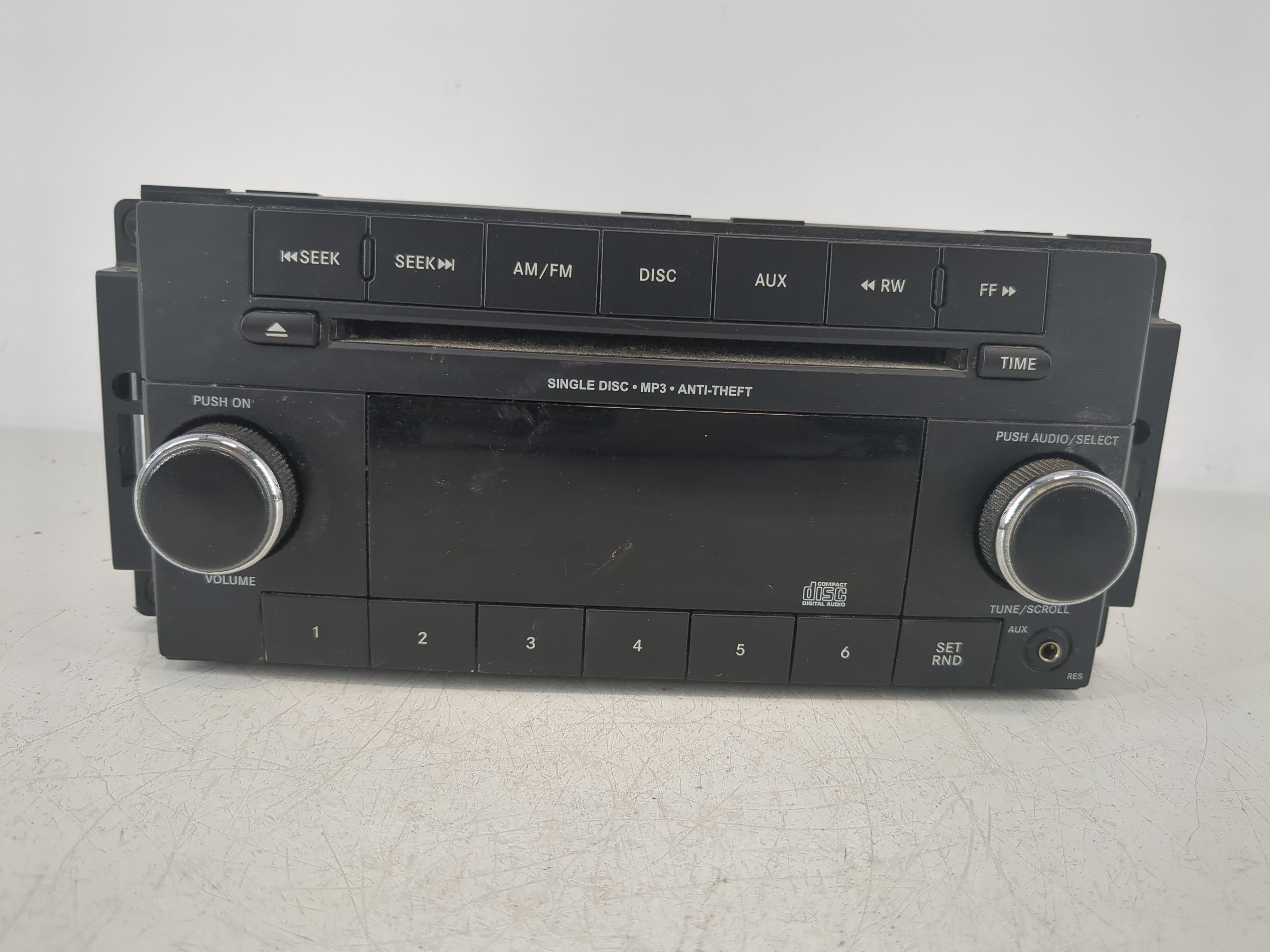 Jeep Compass Am Fm Cd Player Radio Receiver 1145759 - Oemusedautoparts1.com