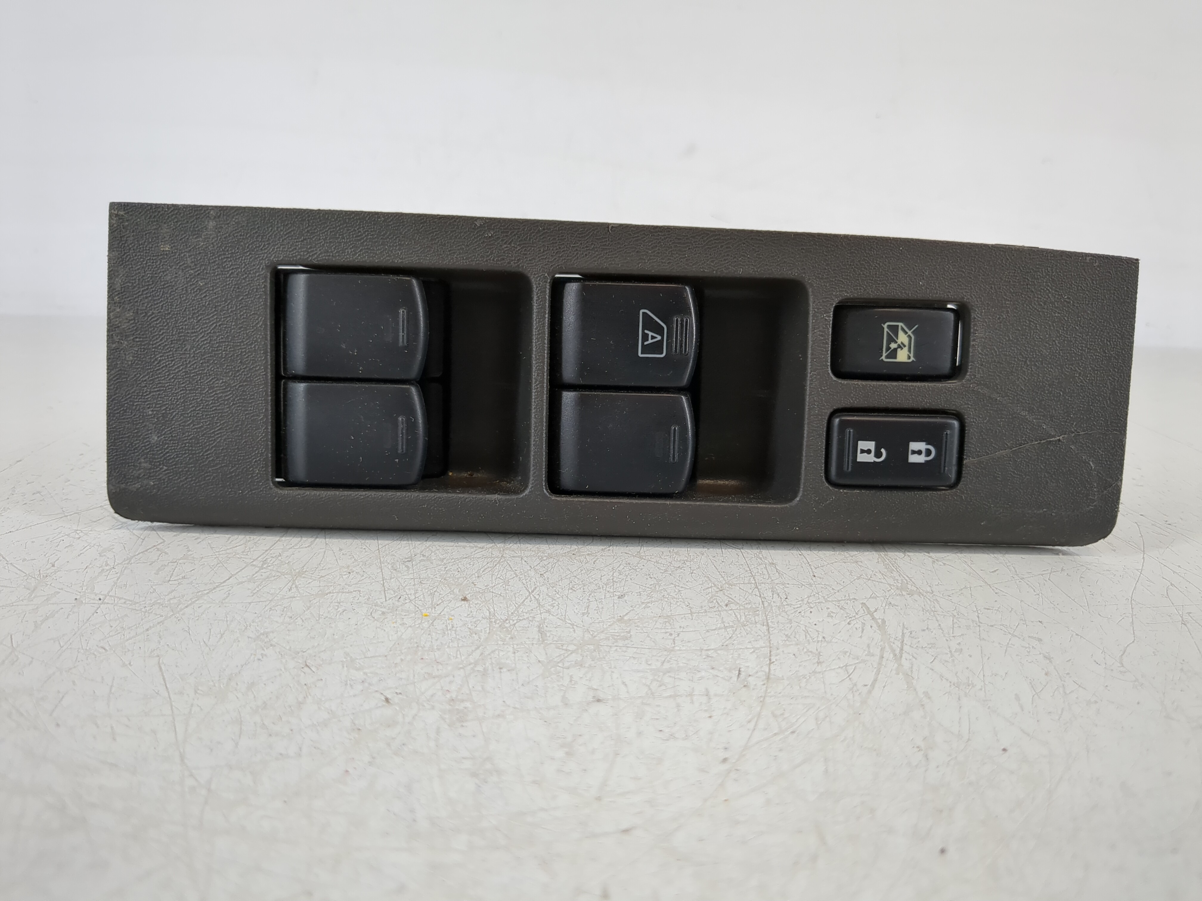 2007-2021 Nissan Frontier Driver Left Door Master Power Window Switch 1145816 - Oemusedautoparts1.com