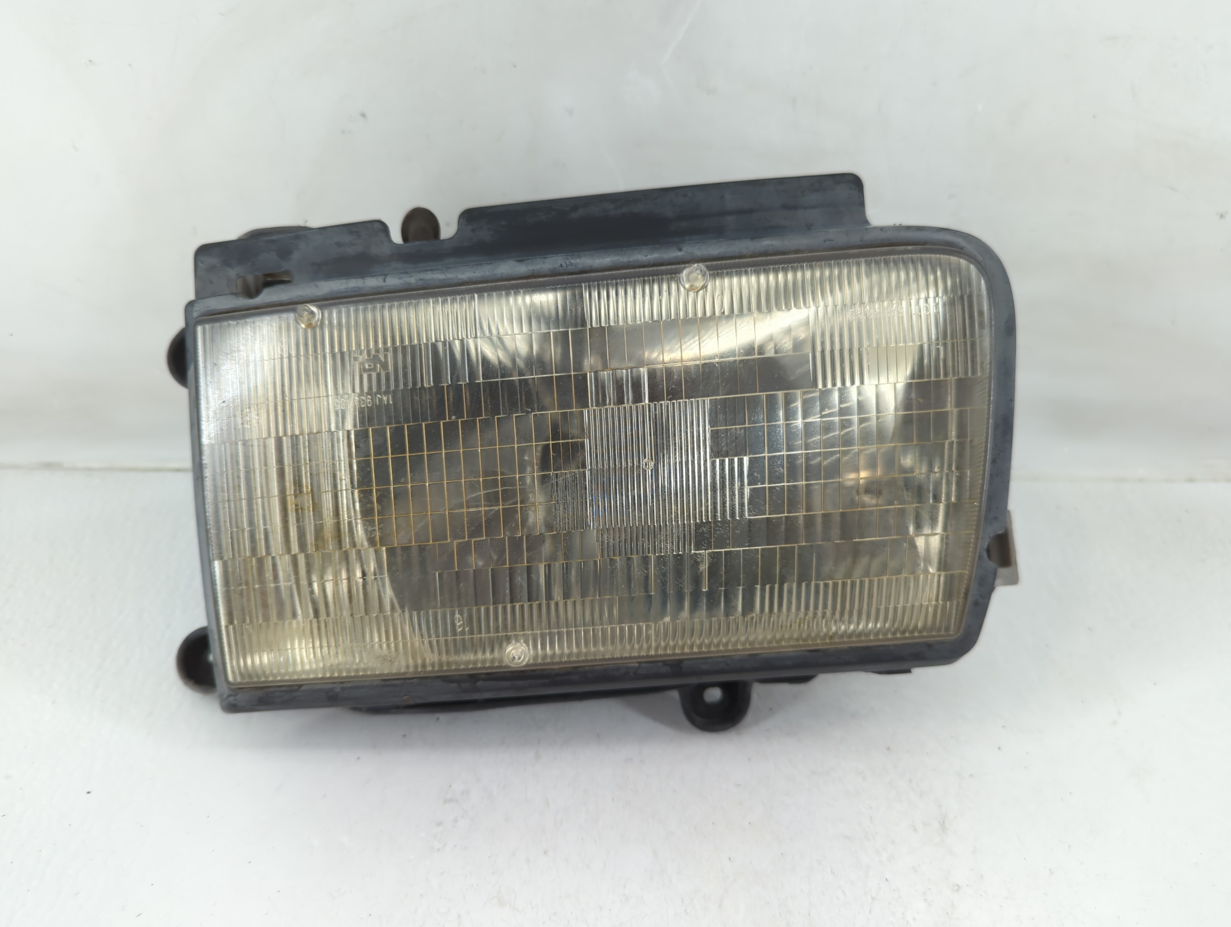 1999 Isuzu Rodeo Driver Left Oem Head Light Headlight Lamp 1145908 - Oemusedautoparts1.com