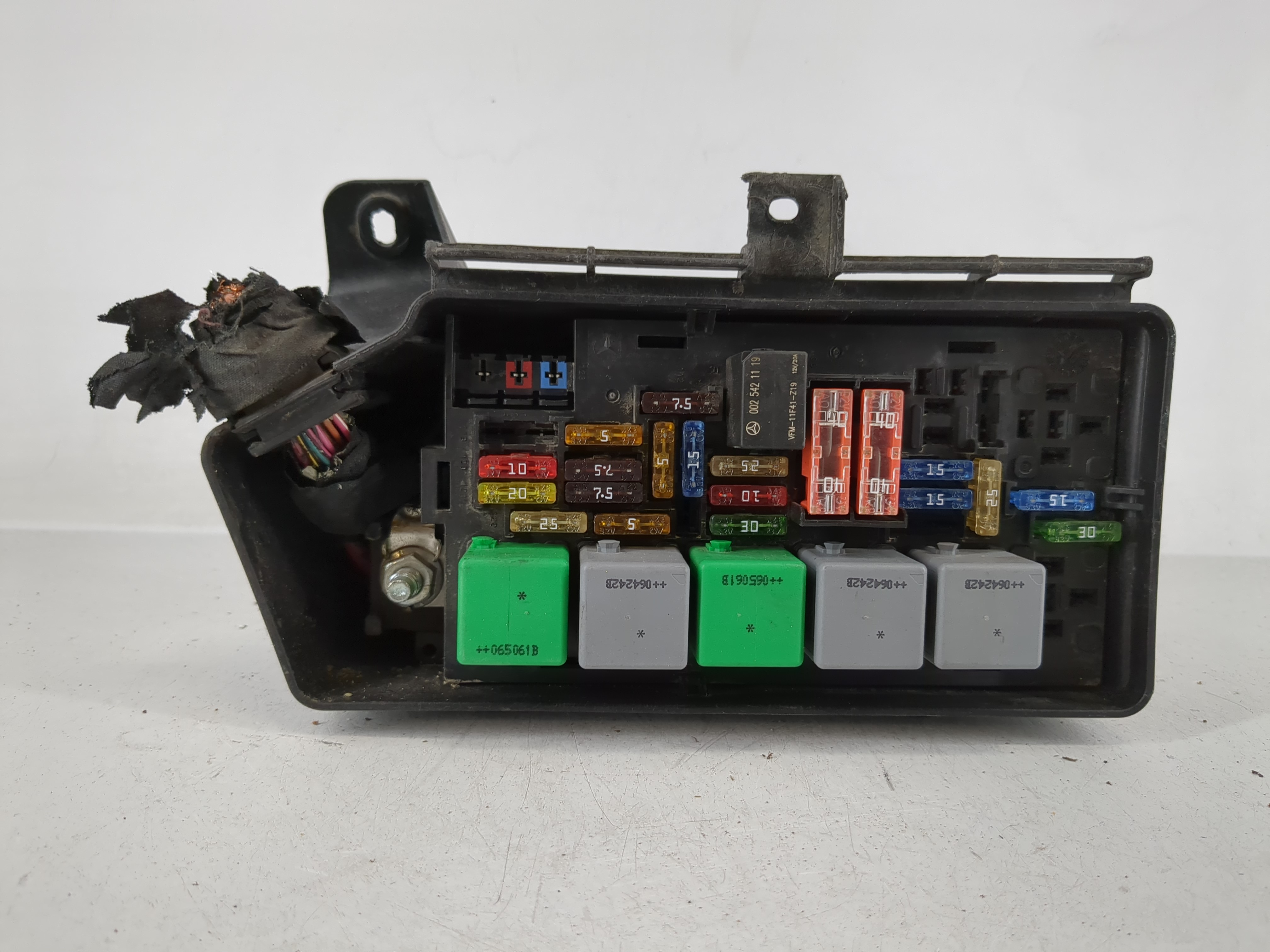 2006-2009 Mercedes-benz Ml350 Fusebox Fuse Box Relay Module 897239 3680 1145953 - Oemusedautoparts1.com
