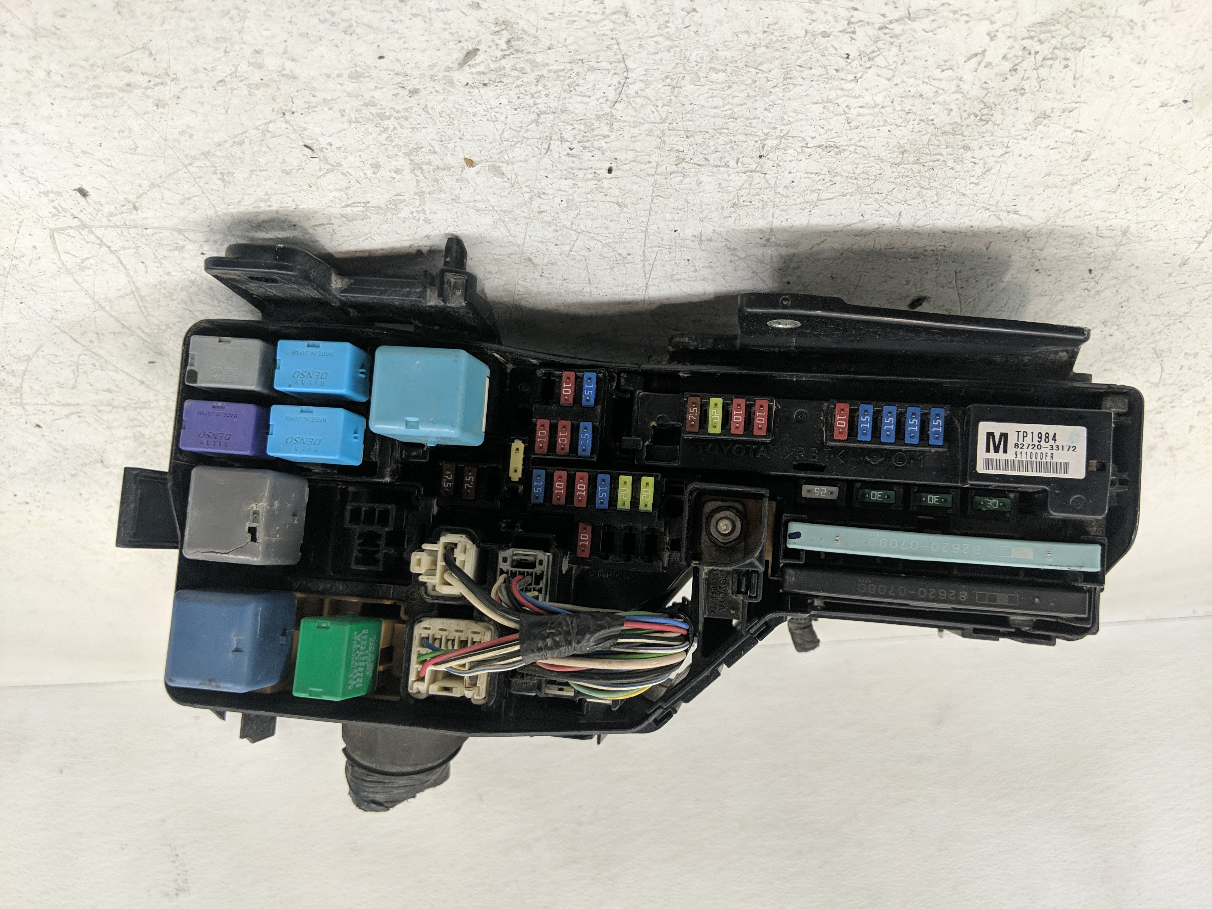 2010-2012 Lexus Es350 Fusebox Fuse Box Relay Module Tp1984|82720-33172 1145959 - Oemusedautoparts1.com