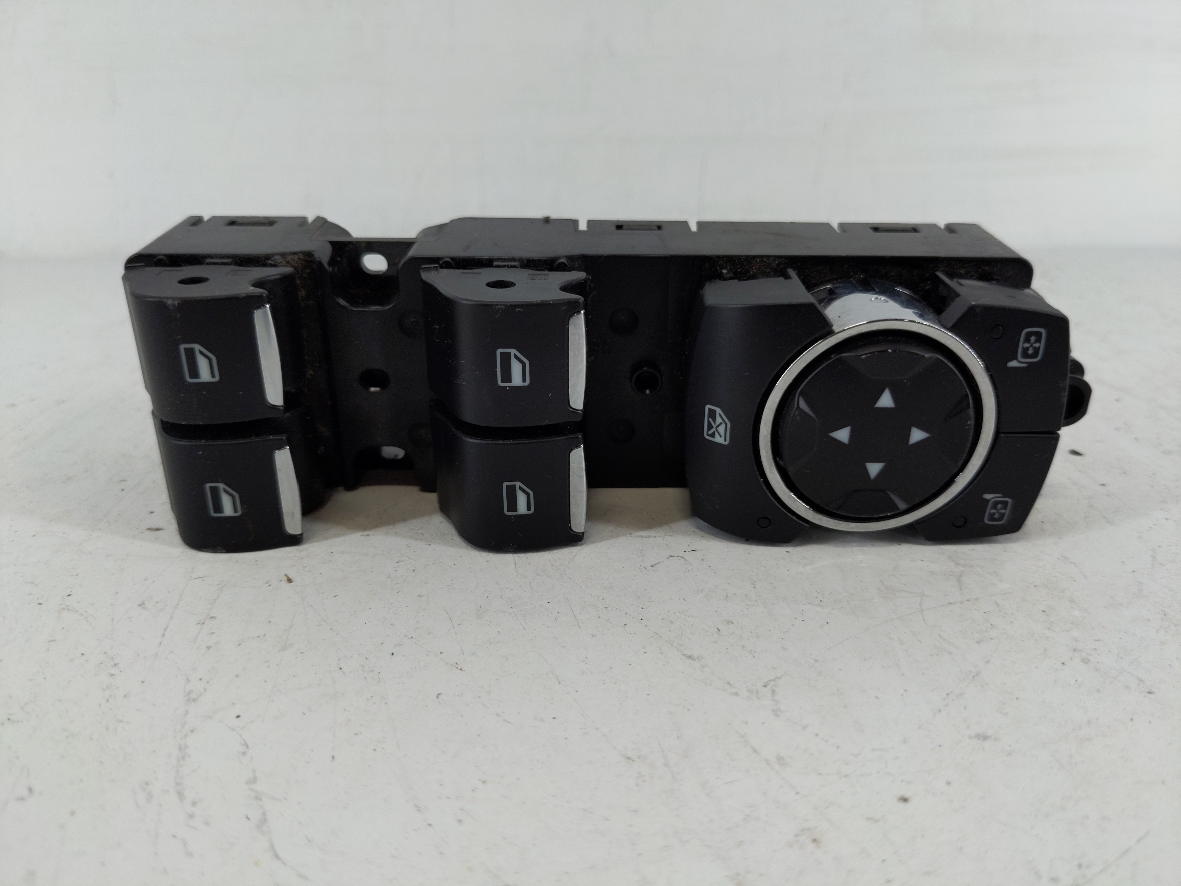 2013-2020 Ford Fusion Driver Left Door Master Power Window Switch 1145970 - Oemusedautoparts1.com