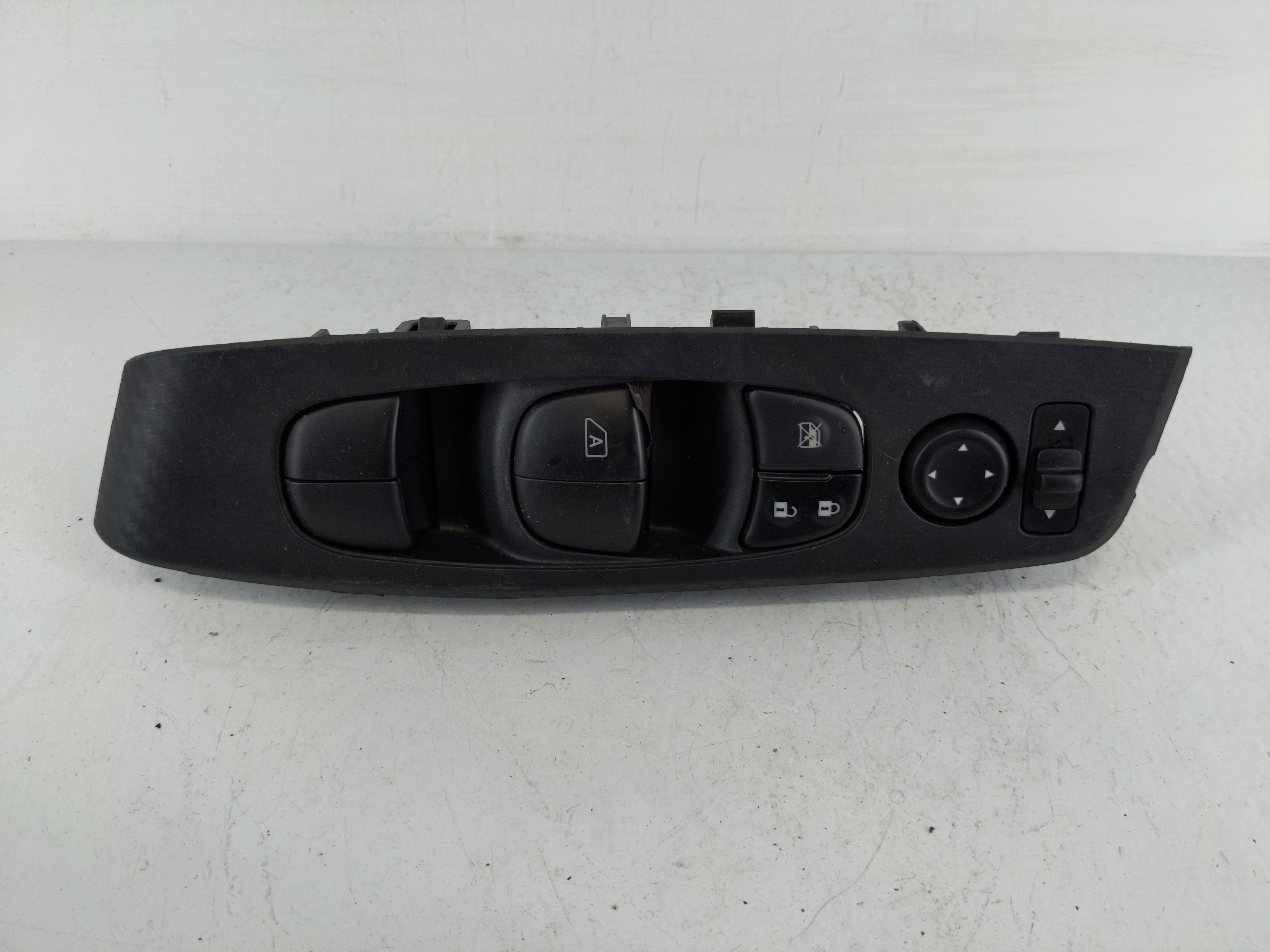 2020-2022 Nissan Sentra Driver Left Door Master Power Window Switch 1146083 - Oemusedautoparts1.com