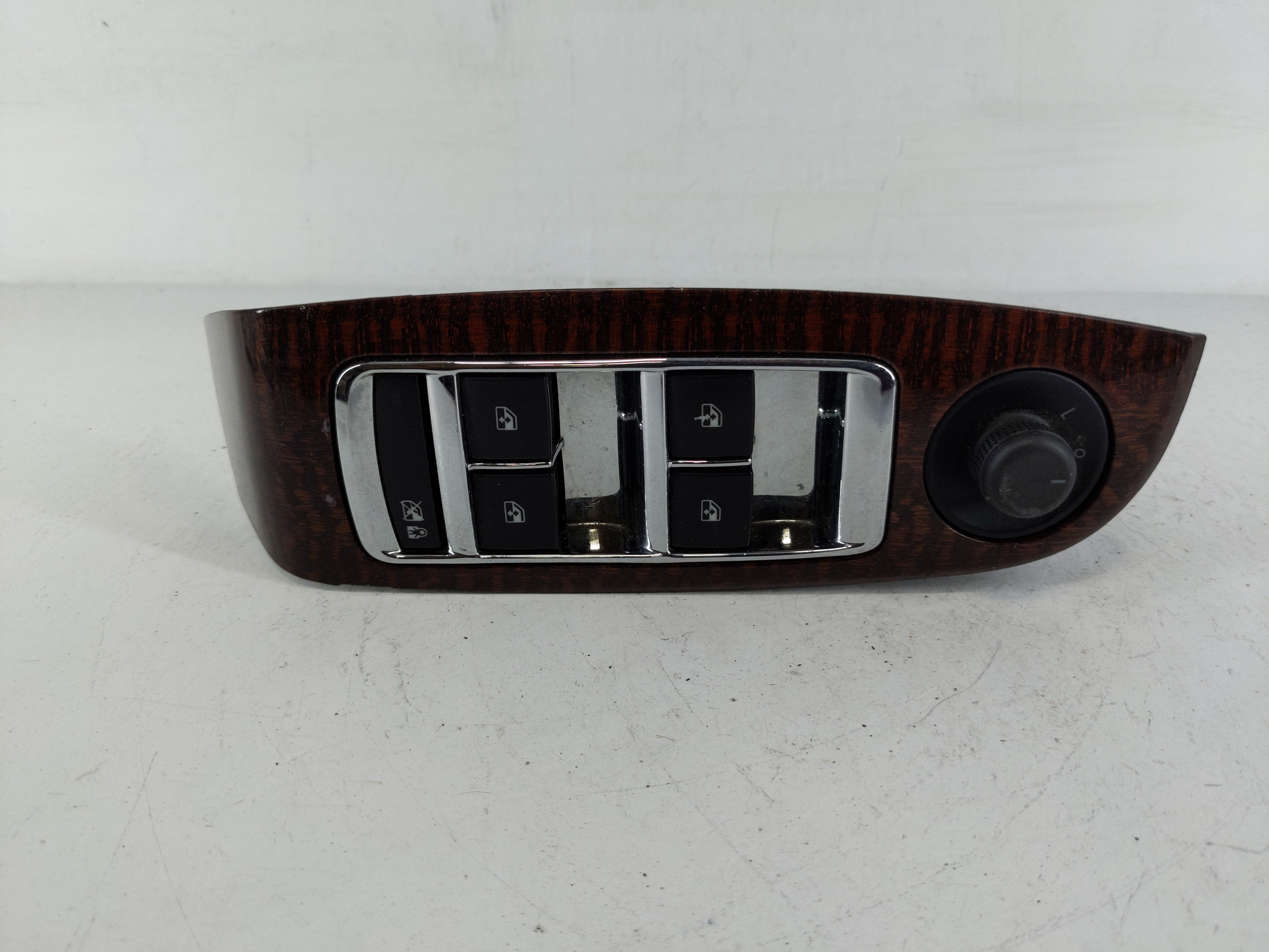 2013-2013 Chevrolet Malibu Driver Left Door Master Power Window Switch 1146092 - Oemusedautoparts1.com