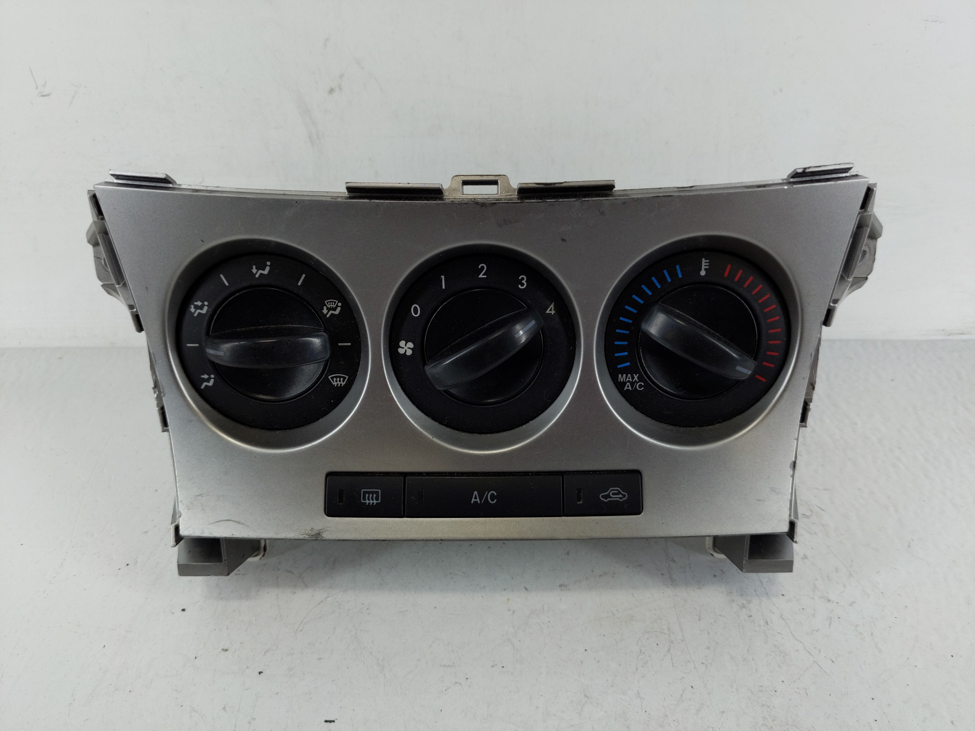 Picture of 2010-2011 Mazda 3 Ac Heater Climate Control 1146160
