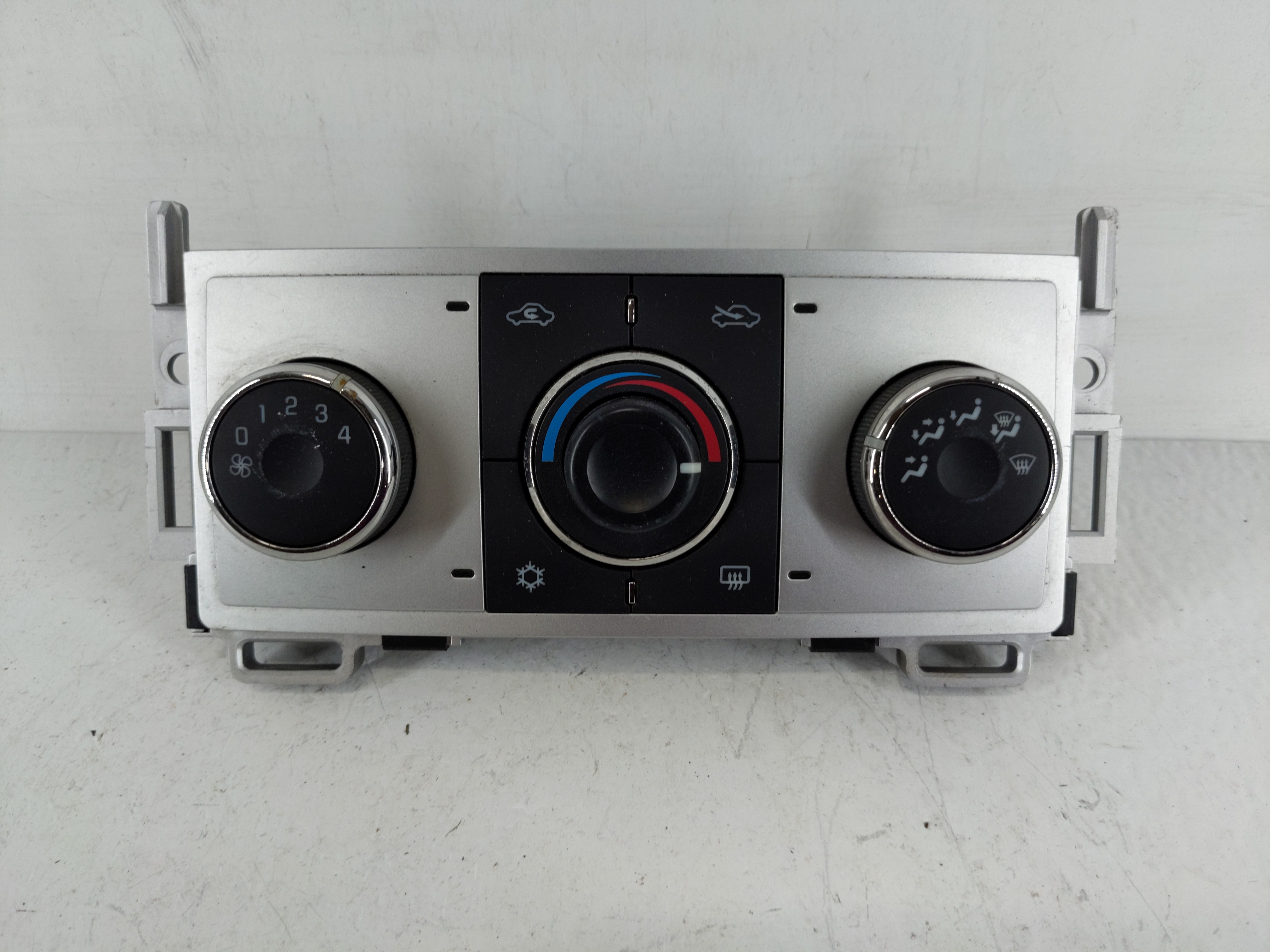 2008-2012 Chevrolet Malibu Ac Heater Climate Control 28251428 1146161 - Oemusedautoparts1.com