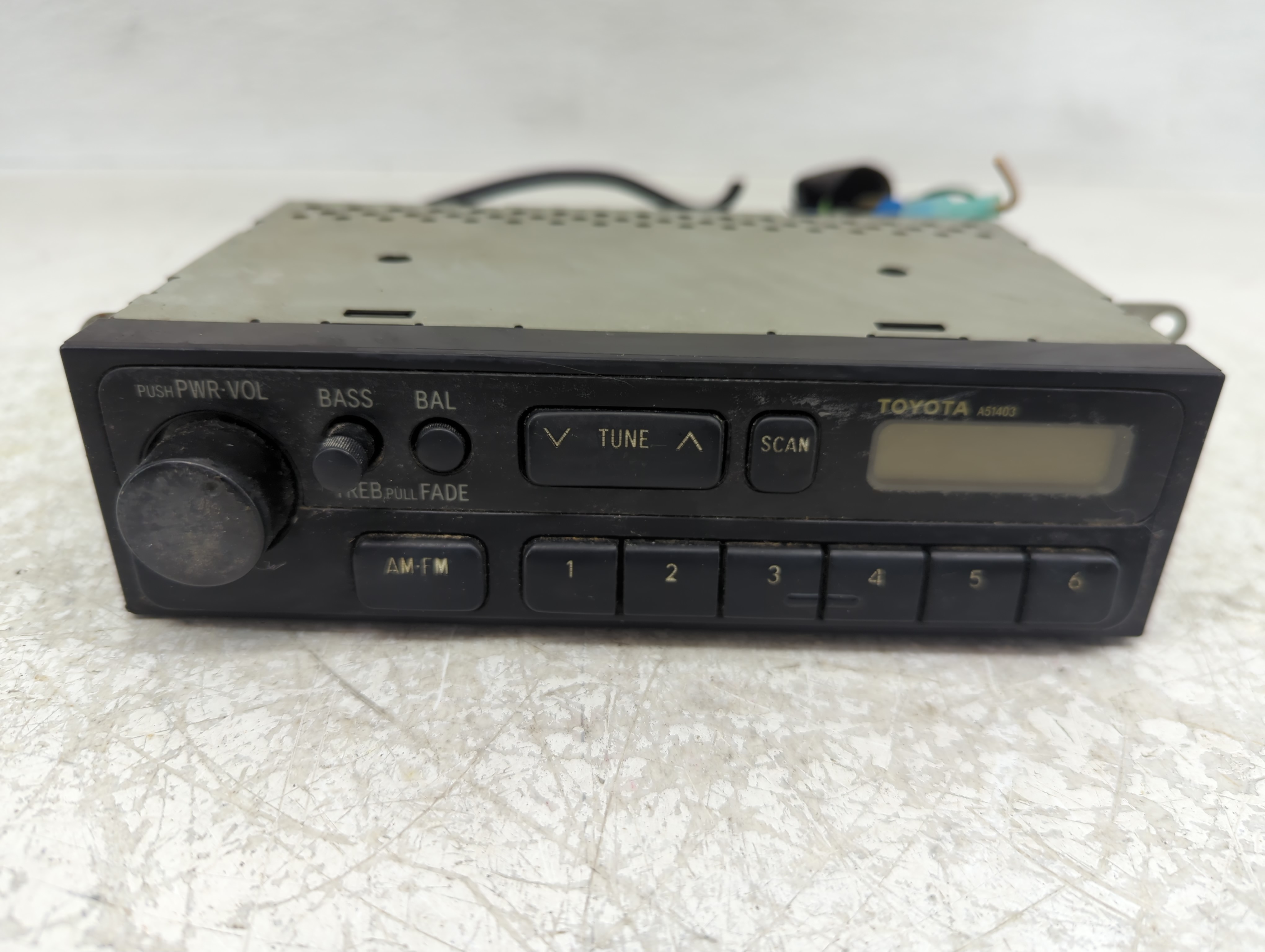 1995-1997 Toyota Corolla Am Fm Cd Player Radio Receiver 1146186 - Oemusedautoparts1.com