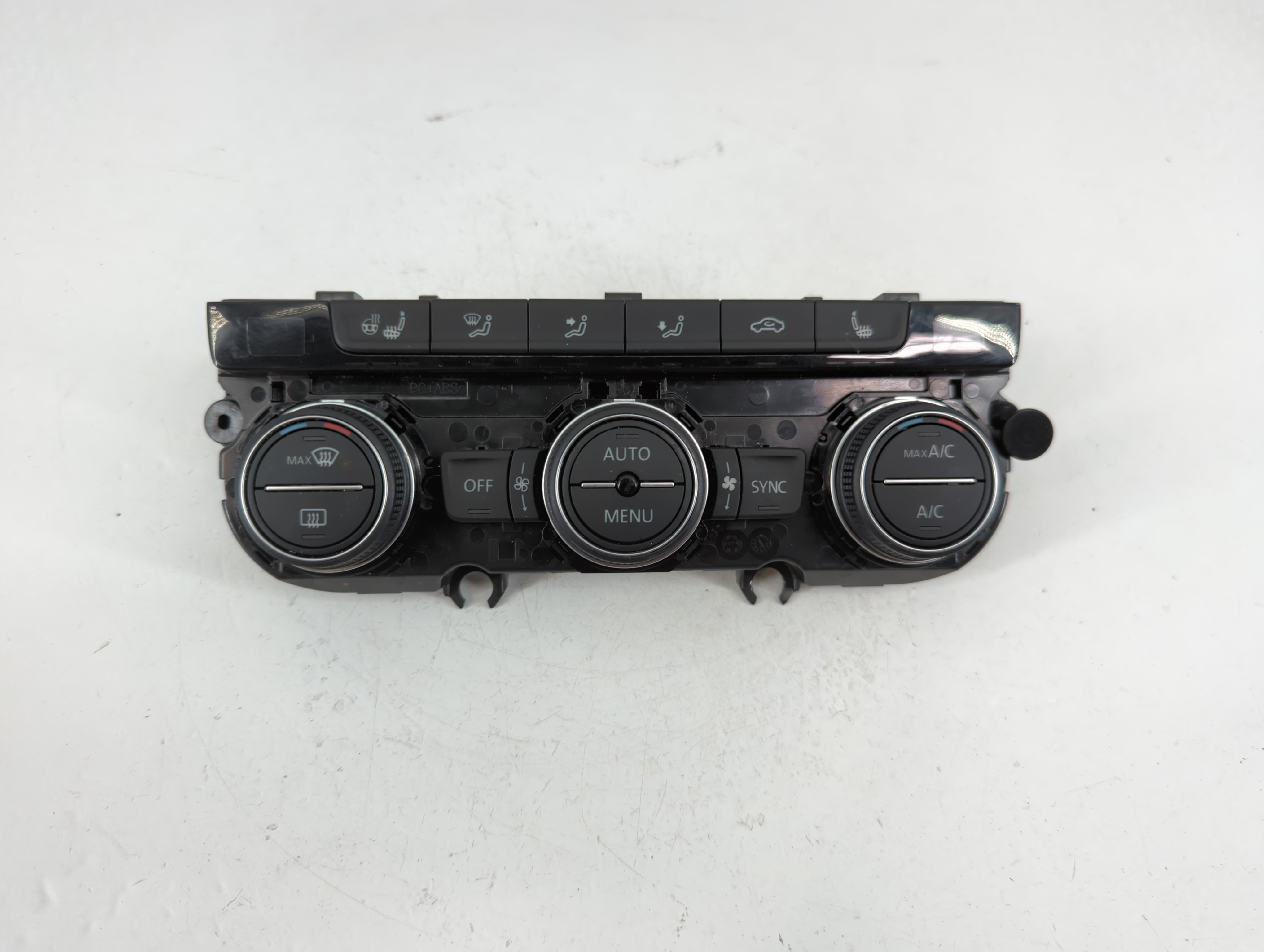 2019-2020 Volkswagen Jetta Ac Heater Climate Control 5gm907044q 1146570 - Oemusedautoparts1.com