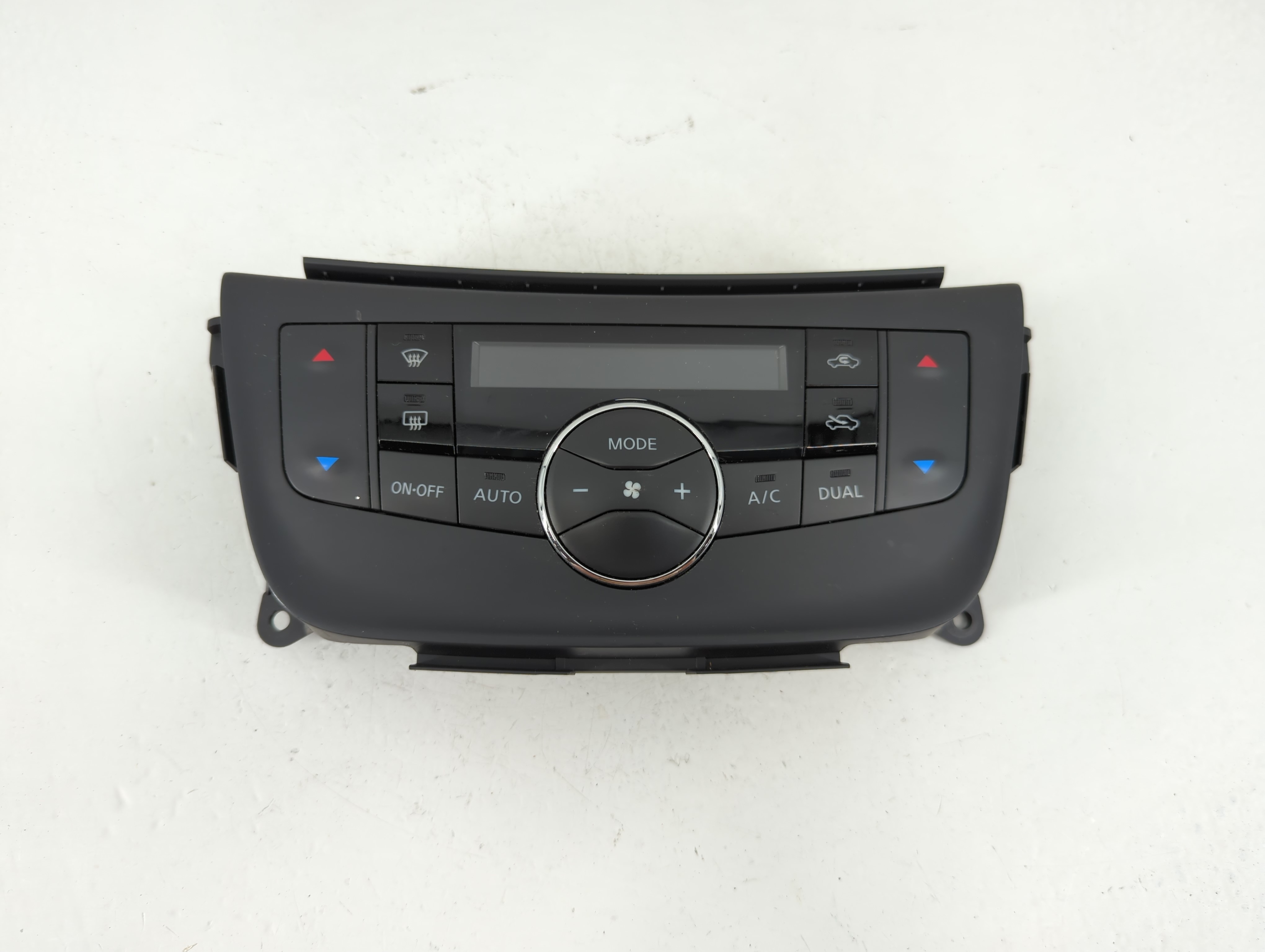 2015-2019 Nissan Sentra Ac Heater Climate Control 27500 4at4a 1146578 - Oemusedautoparts1.com