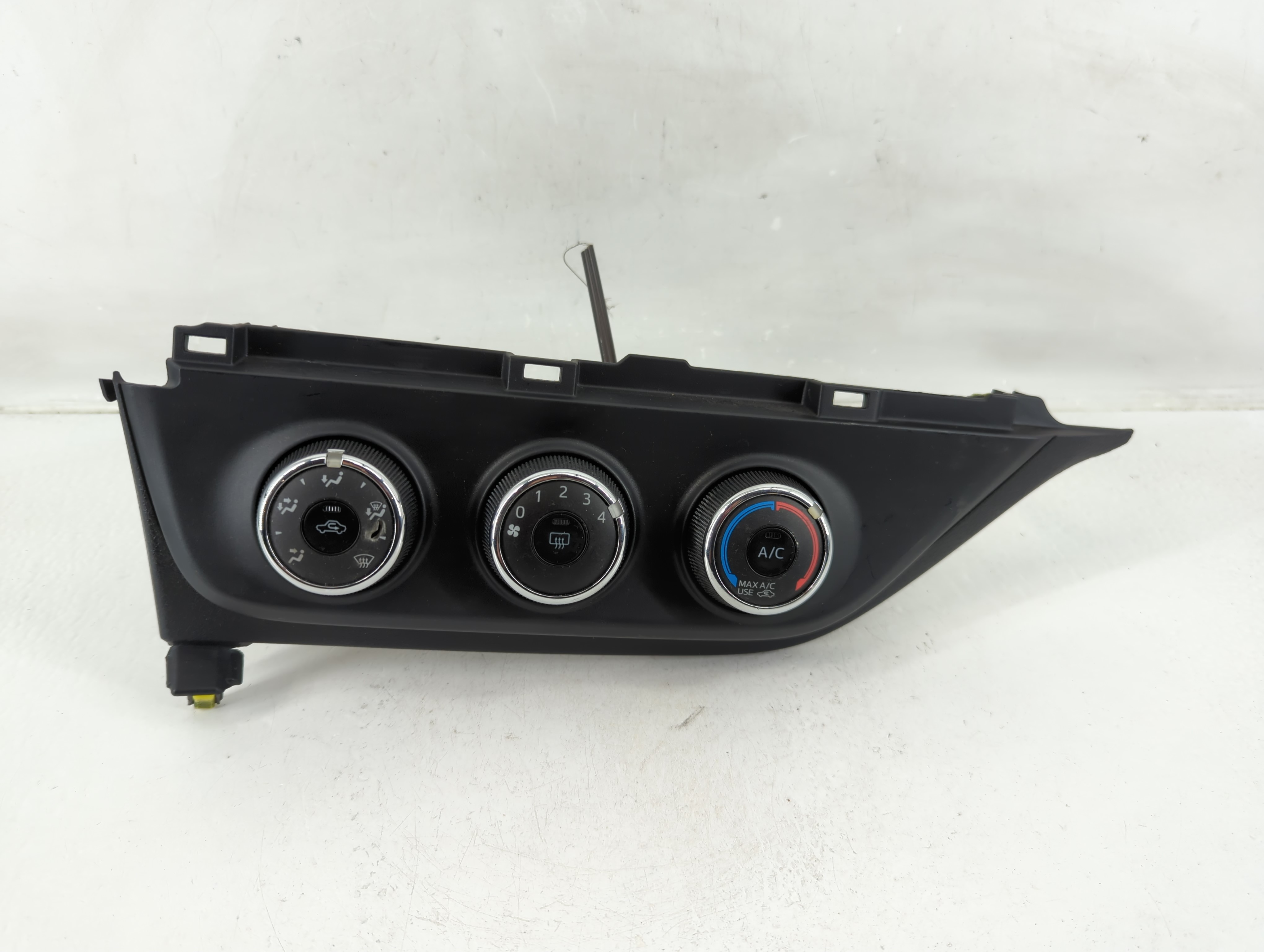 2014-2019 Toyota Corolla Ac Heater Climate Control 55903 1146586 - Oemusedautoparts1.com