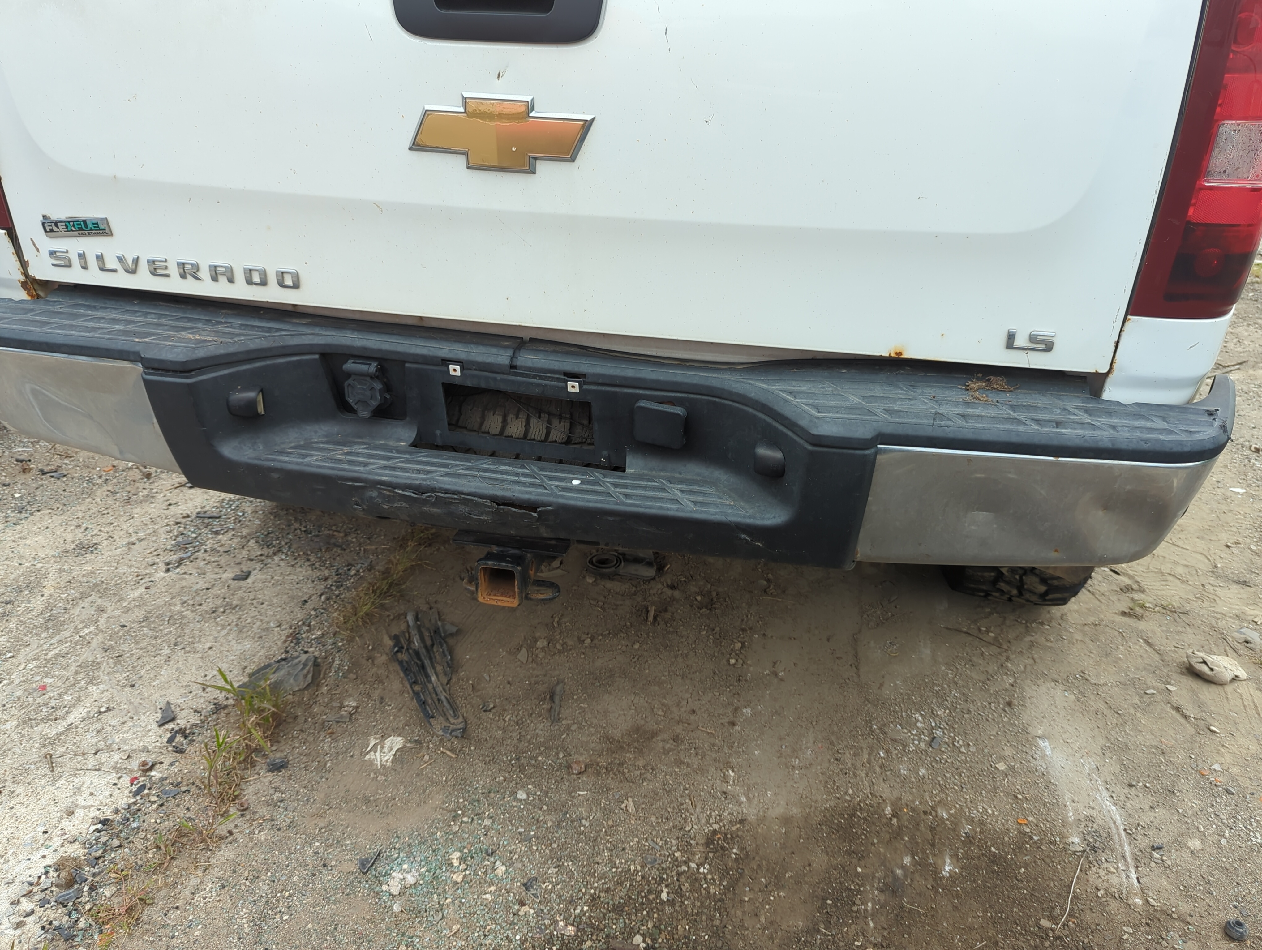 Picture of 2010-2013 Chevrolet Silverado 1500 Rear Bumper Assembly Oem 1146691