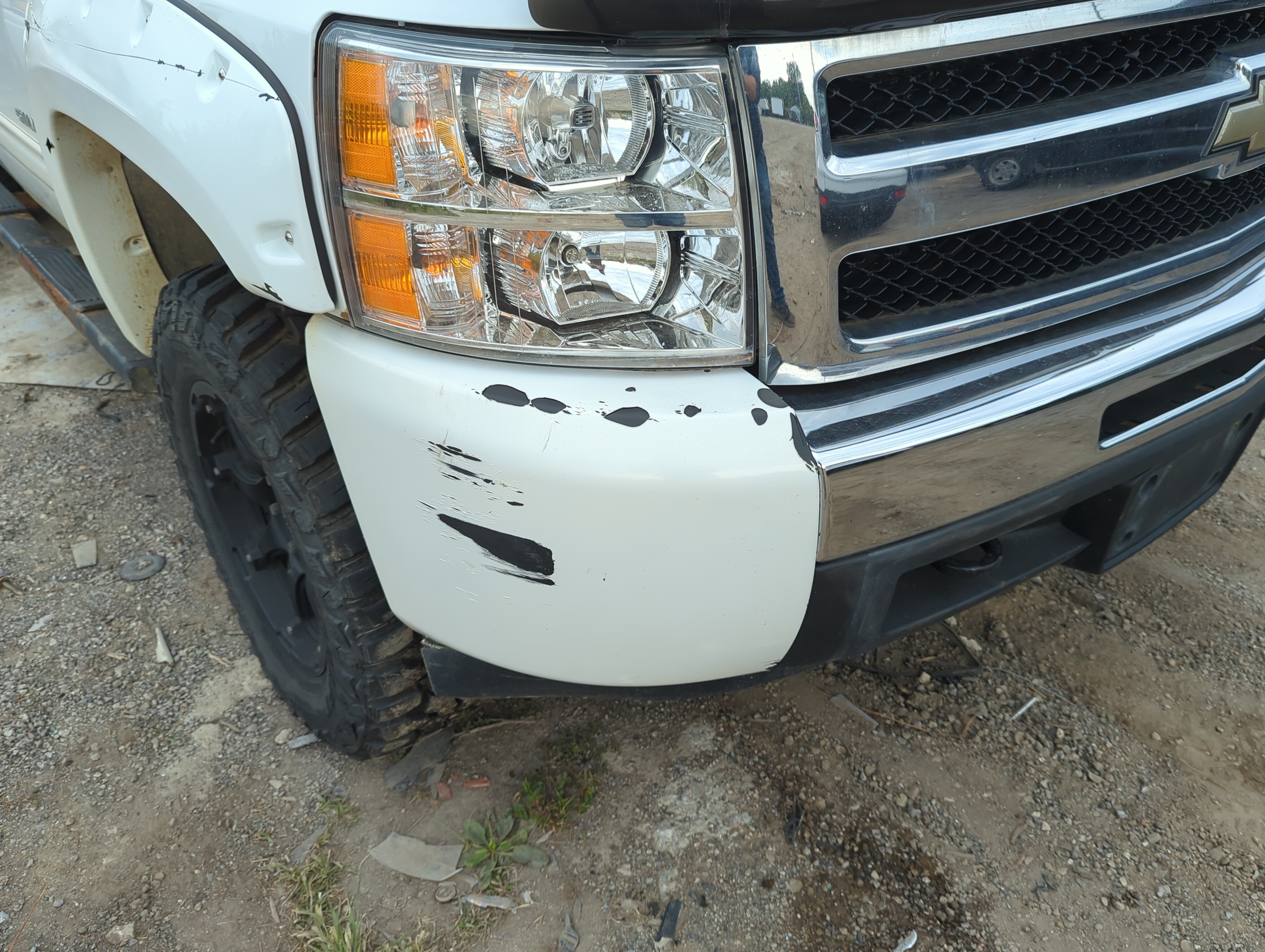 Picture of 2011-2013 Chevrolet Silverado 1500 Front Bumper - Oem 1146764