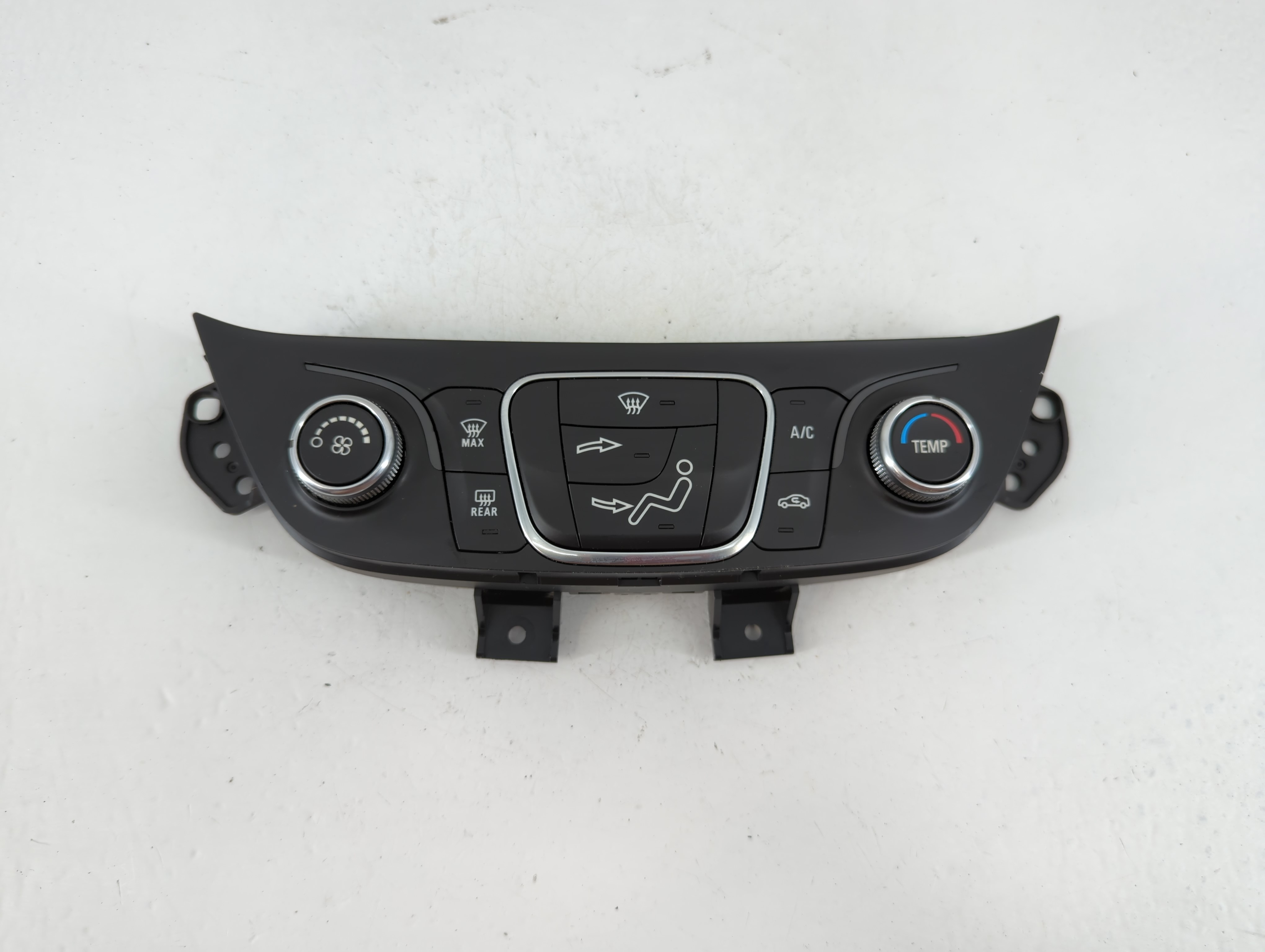 Picture of 2019-2021 Chevrolet Equinox Ac Heater Climate Control 84422503 1147188