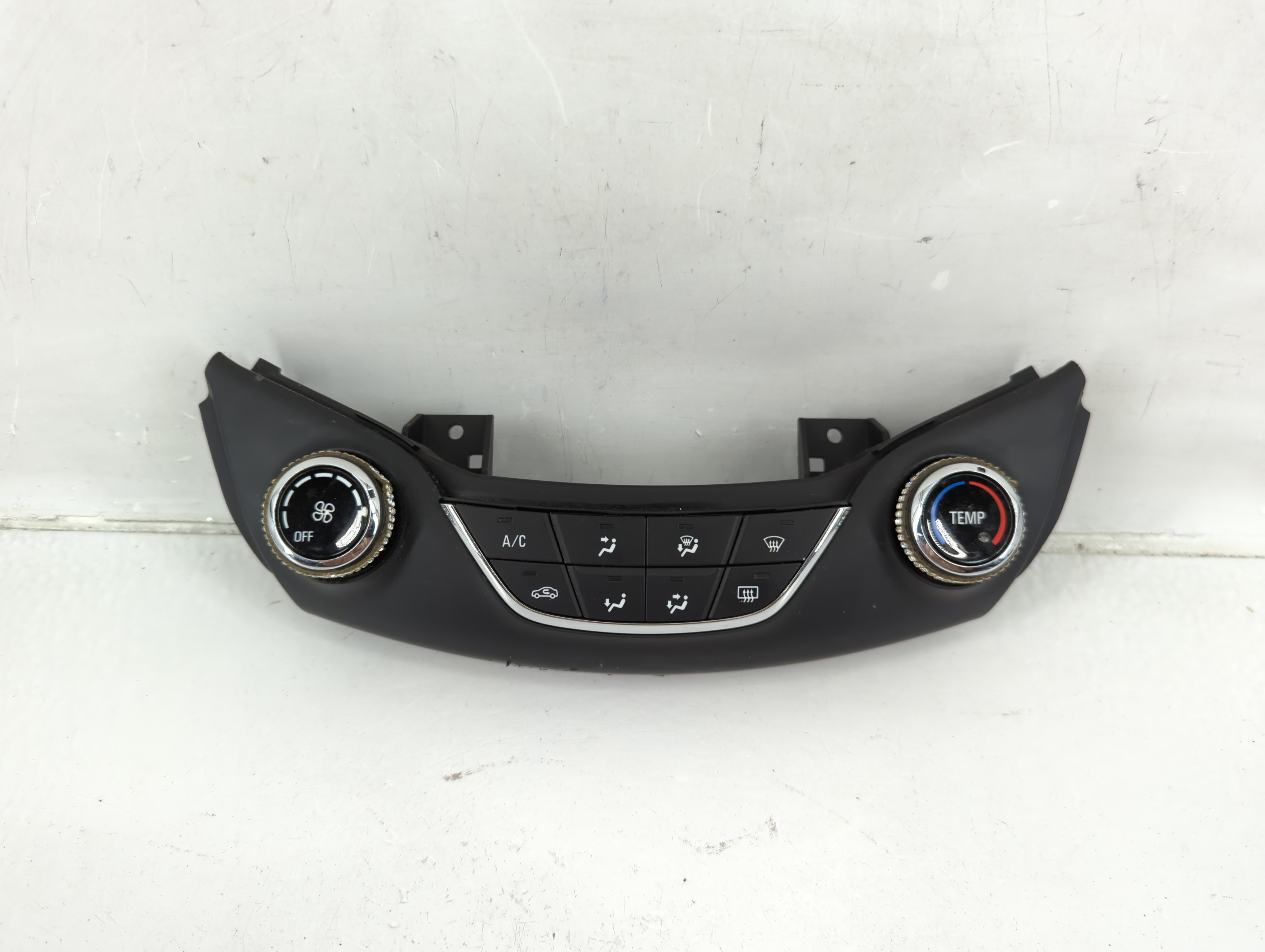 2016-2018 Chevrolet Cruze Ac Heater Climate Control 39028880 1147196 - Oemusedautoparts1.com