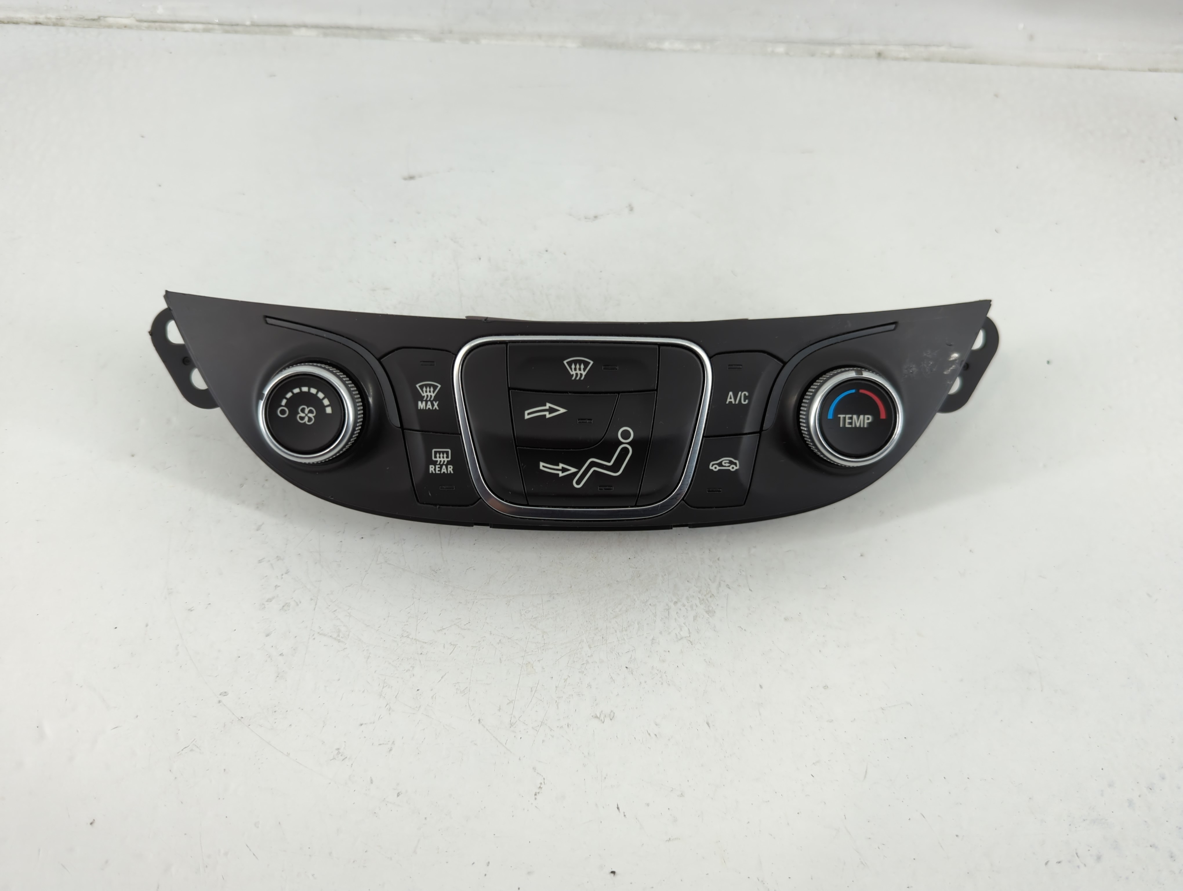 Picture of 2019-2021 Chevrolet Malibu Ac Heater Climate Control 84426651 1147239