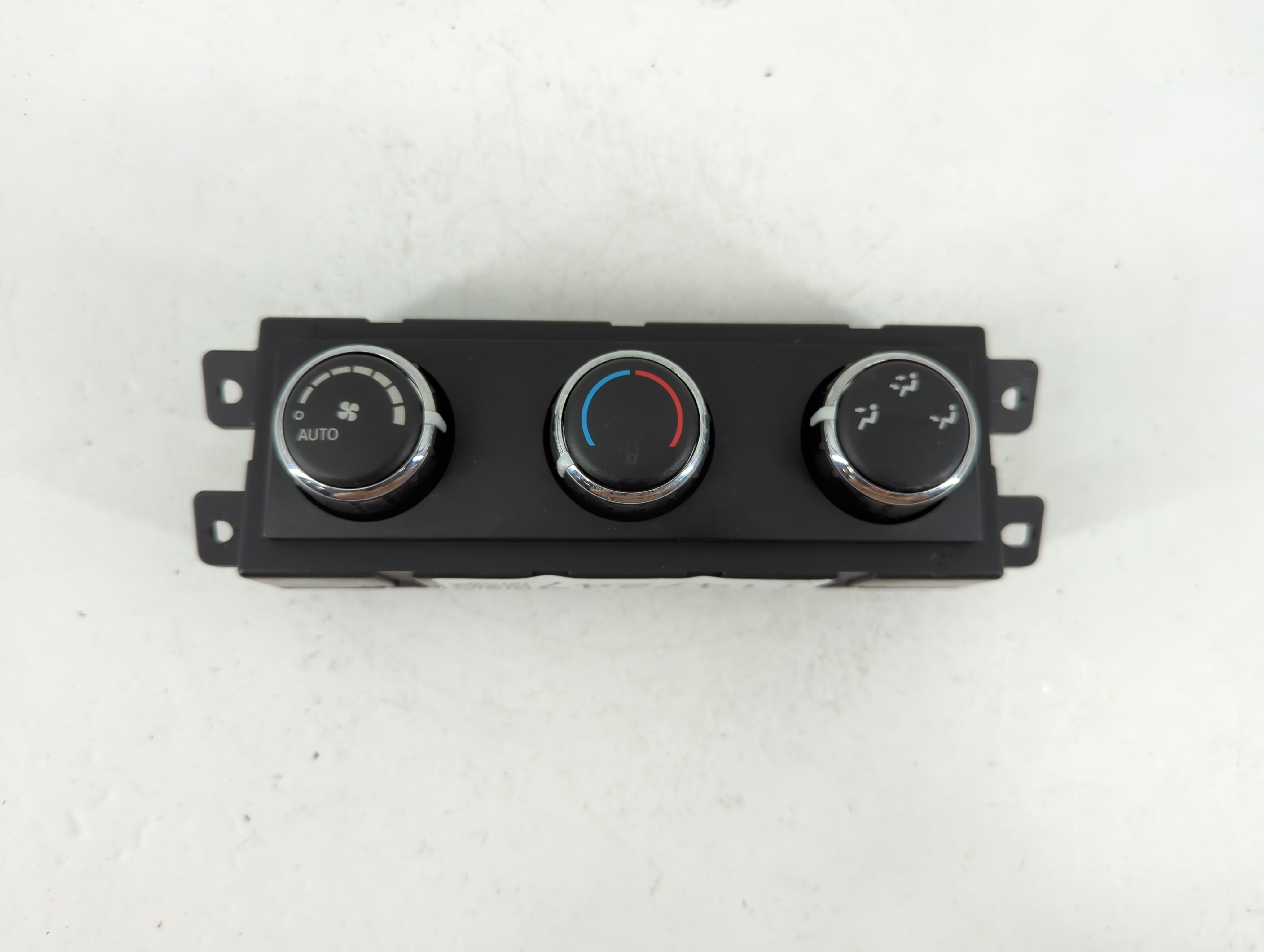 2012-2016 Chrysler Town & Country Ac Heater Climate Control 1147247 - Oemusedautoparts1.com