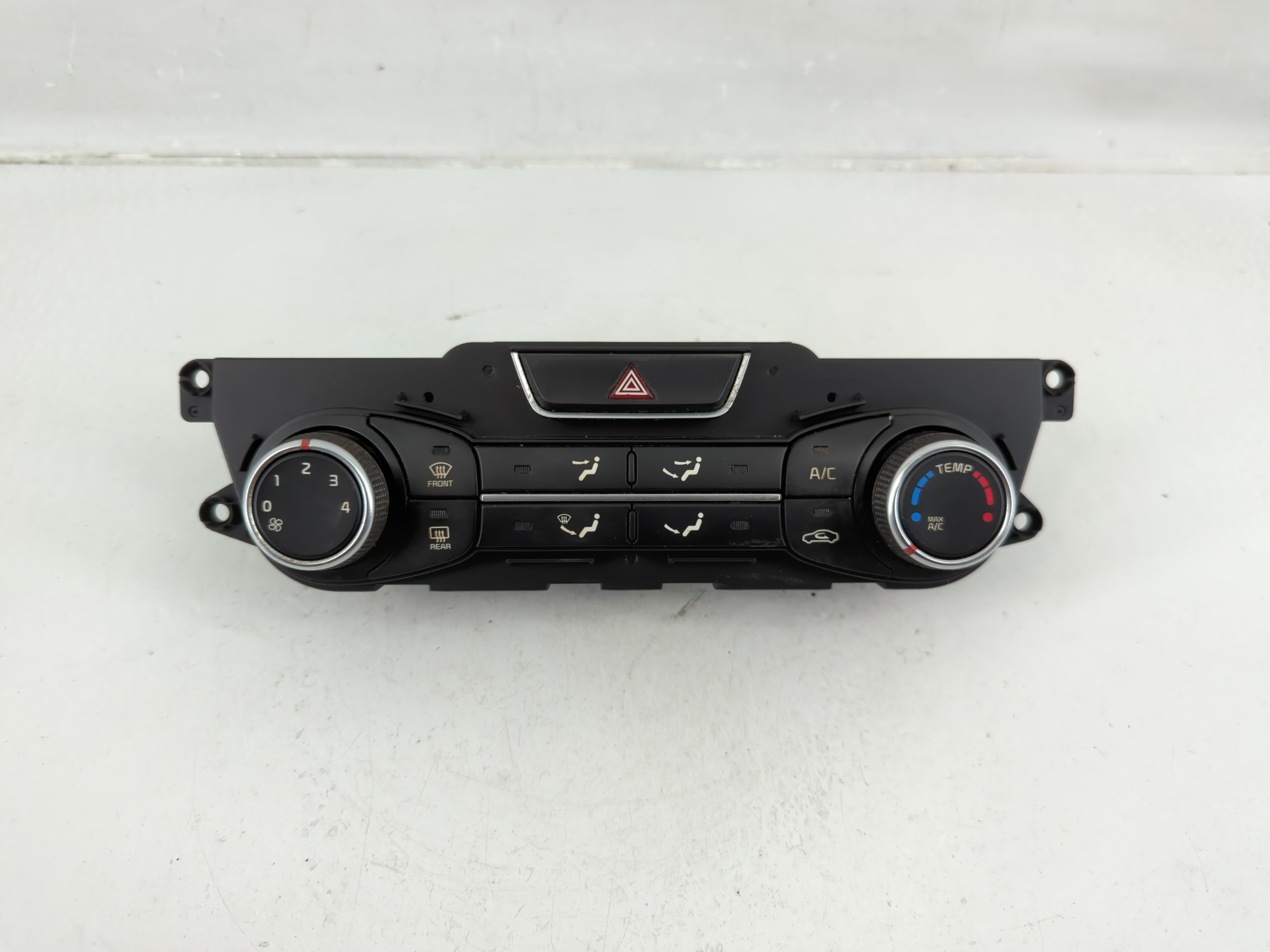 2014-2015 Kia Optima Ac Heater Climate Control 97250-2tle0 1147252 - Oemusedautoparts1.com