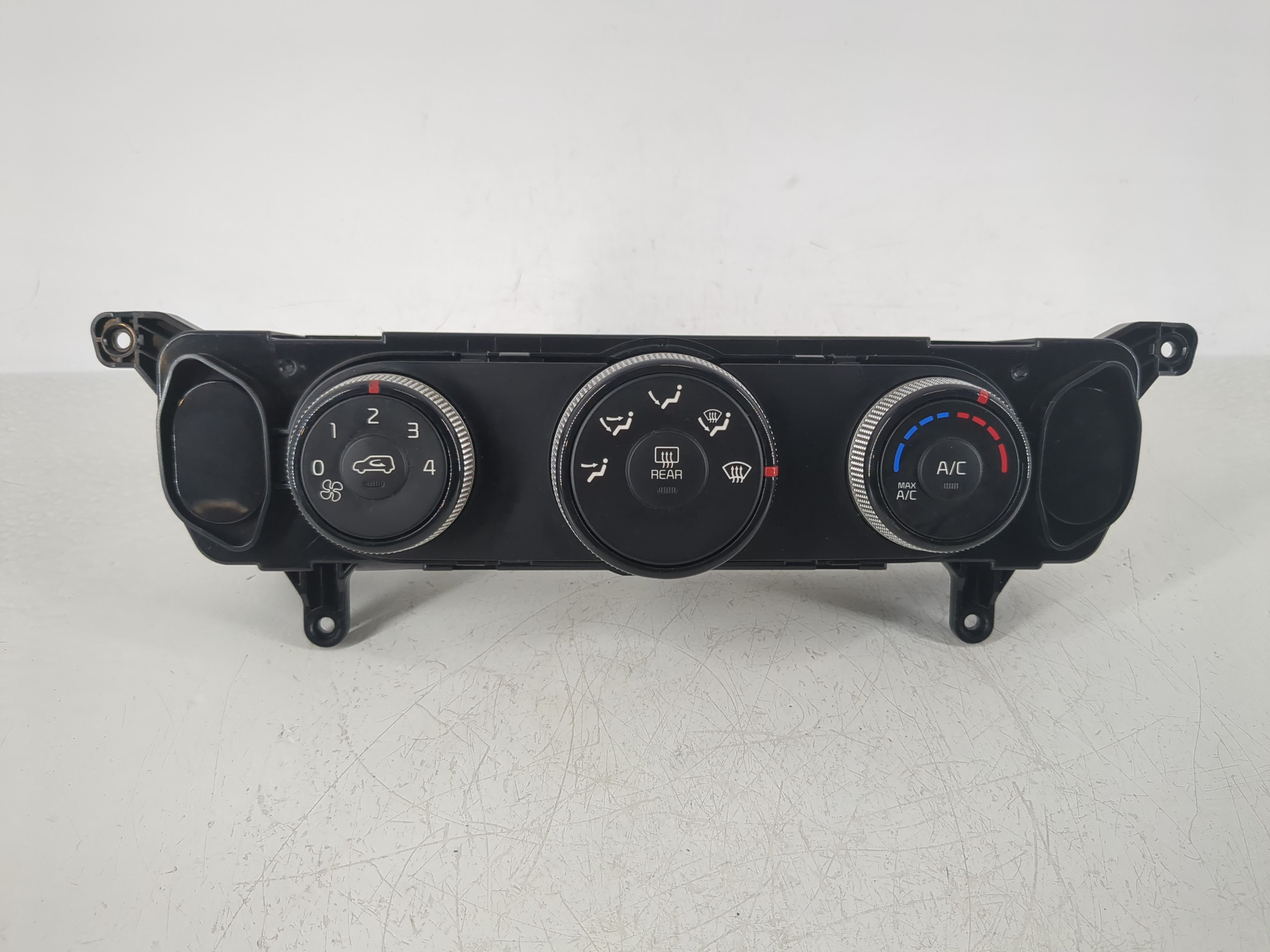 2017-2019 Kia Soul Ac Heater Climate Control 97250-b2as2asb 1147291 - Oemusedautoparts1.com
