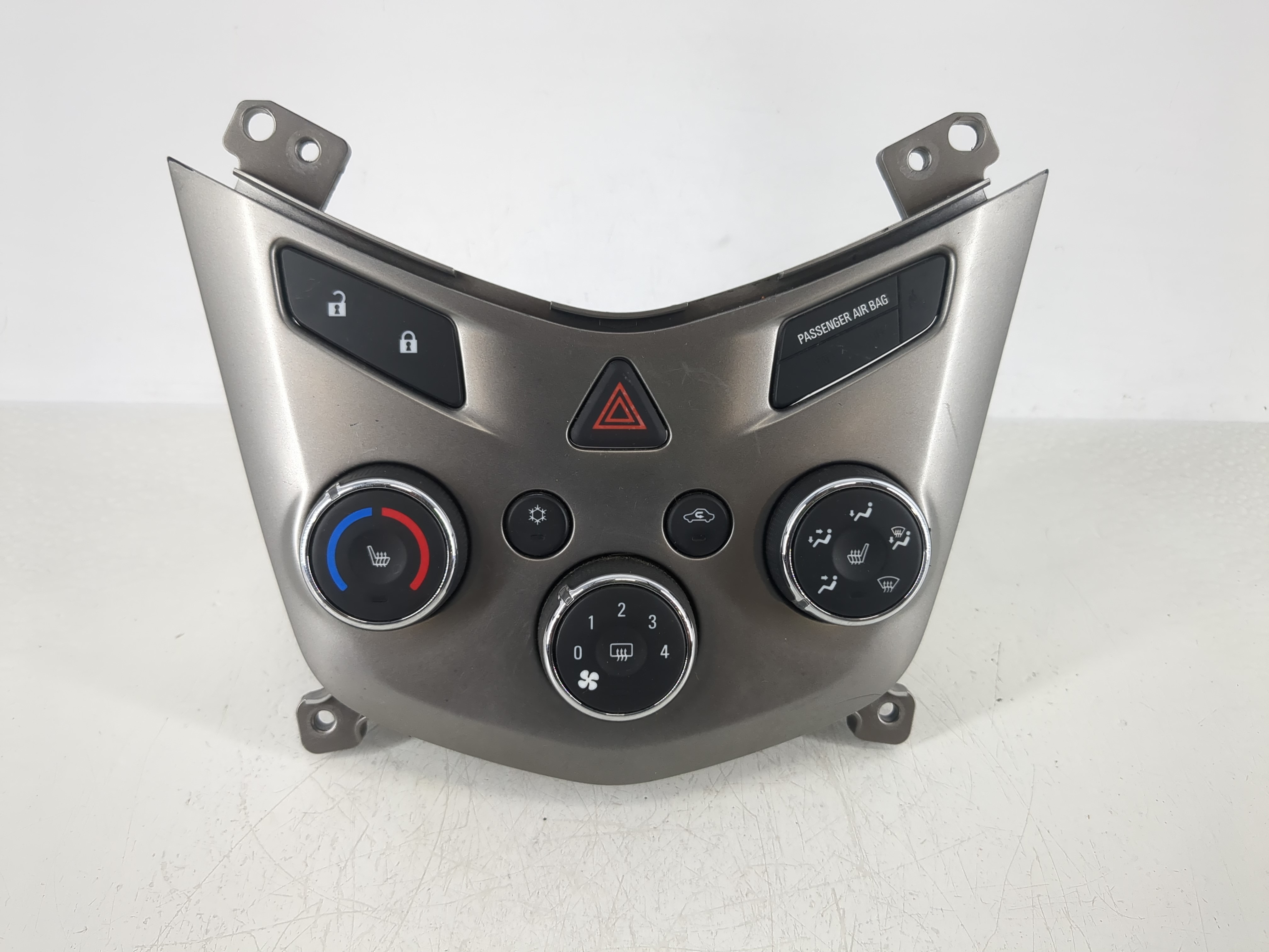Picture of 2013-2014 Chevrolet Sonic Ac Heater Climate Control 95332698 1147314