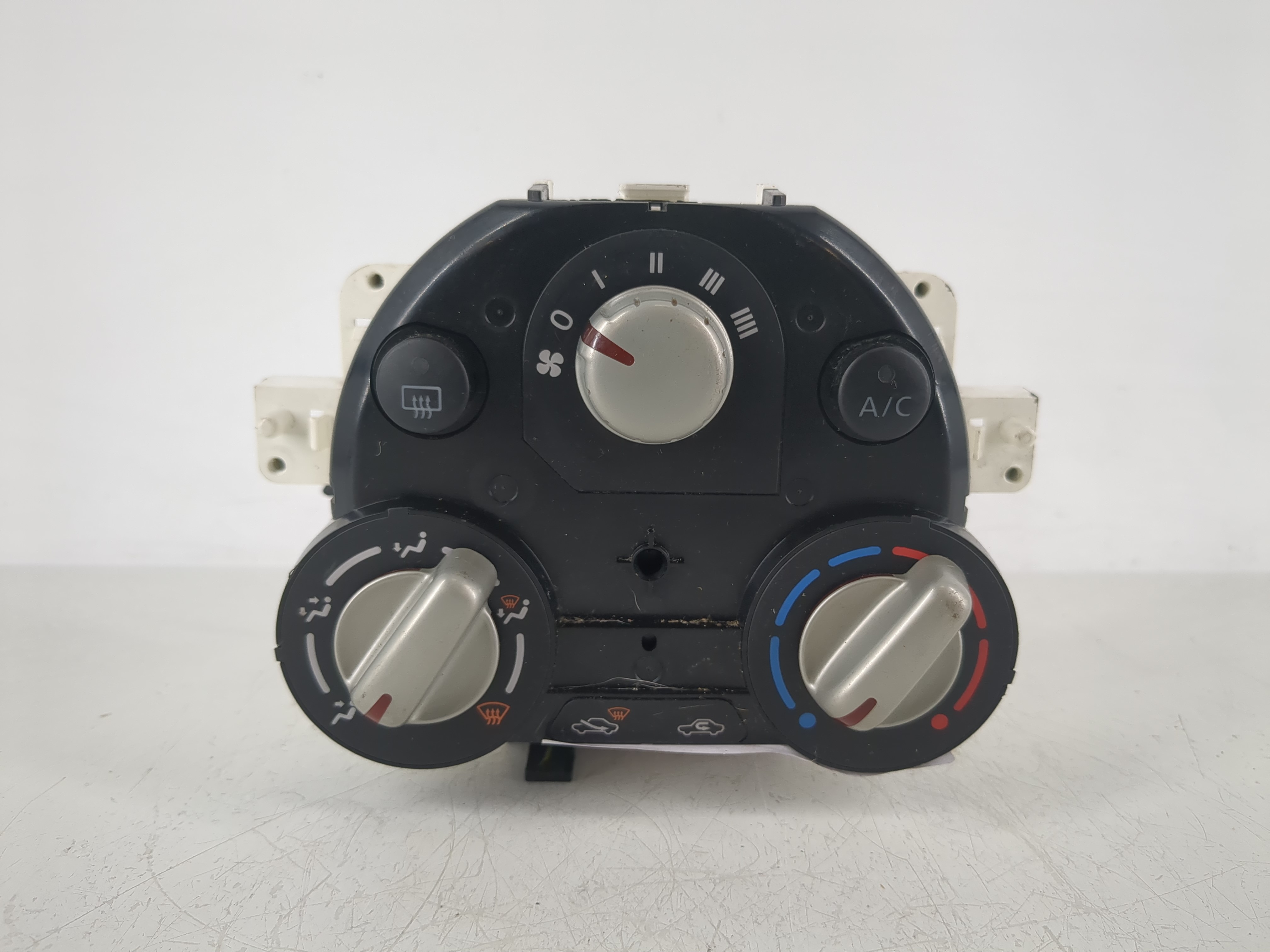 Picture of 2014-2014 Nissan Versa Ac Heater Climate Control 27510 00c31 1147317