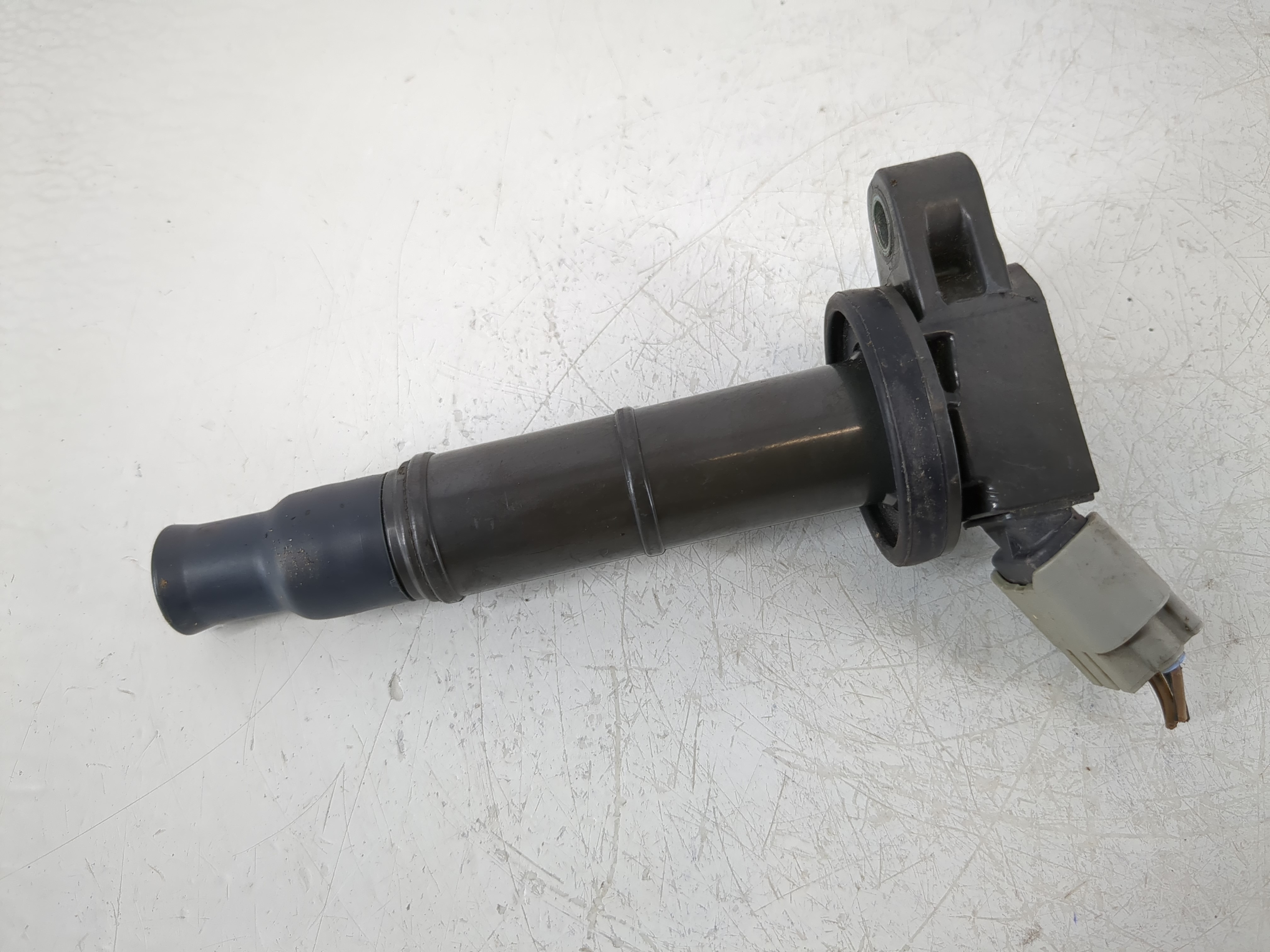 2009-2010 Pontiac Vibe Ignition Coil Igniter Pack 1147343 - Oemusedautoparts1.com