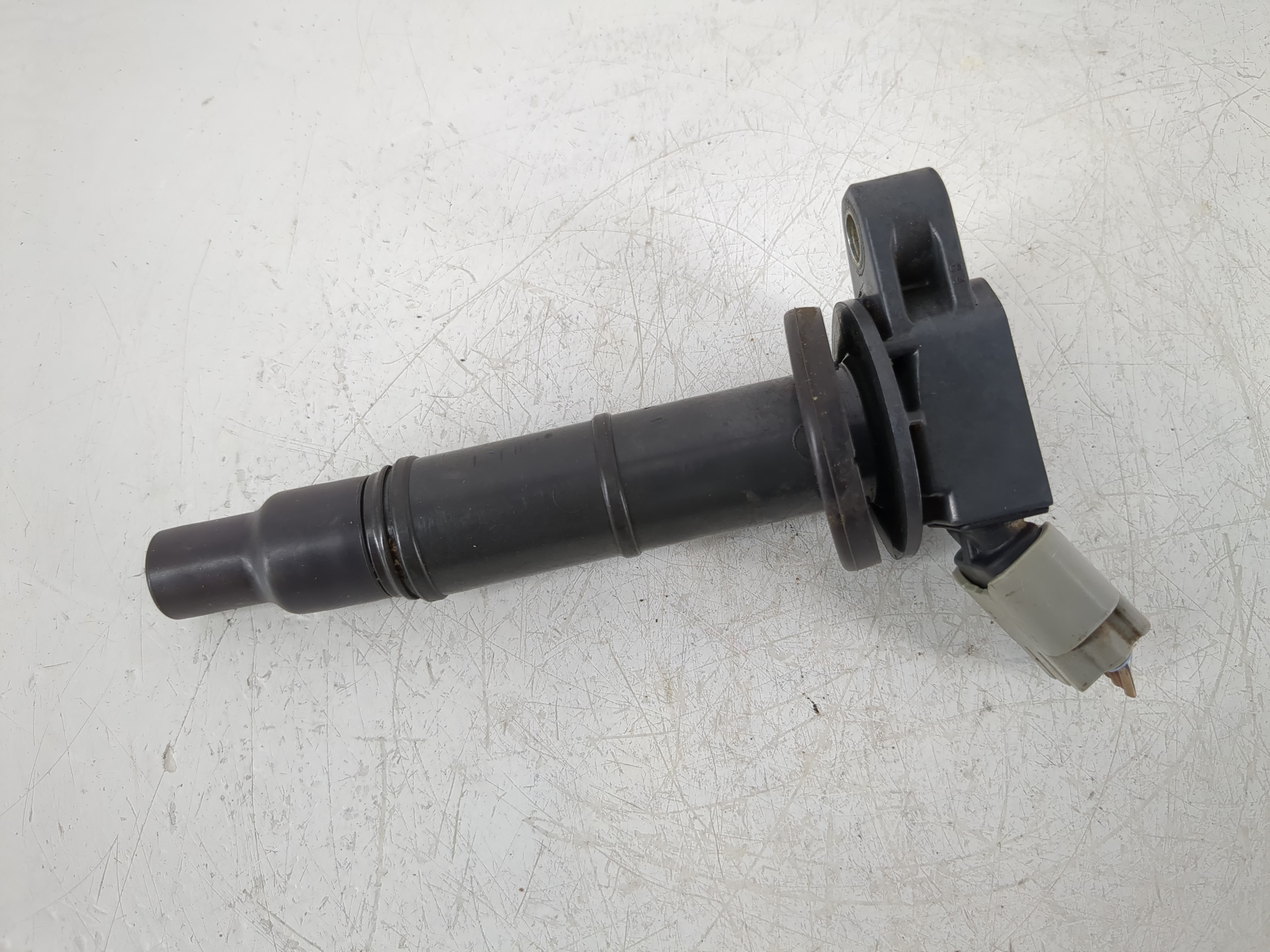 2009-2010 Pontiac Vibe Ignition Coil Igniter Pack 1147345 - Oemusedautoparts1.com