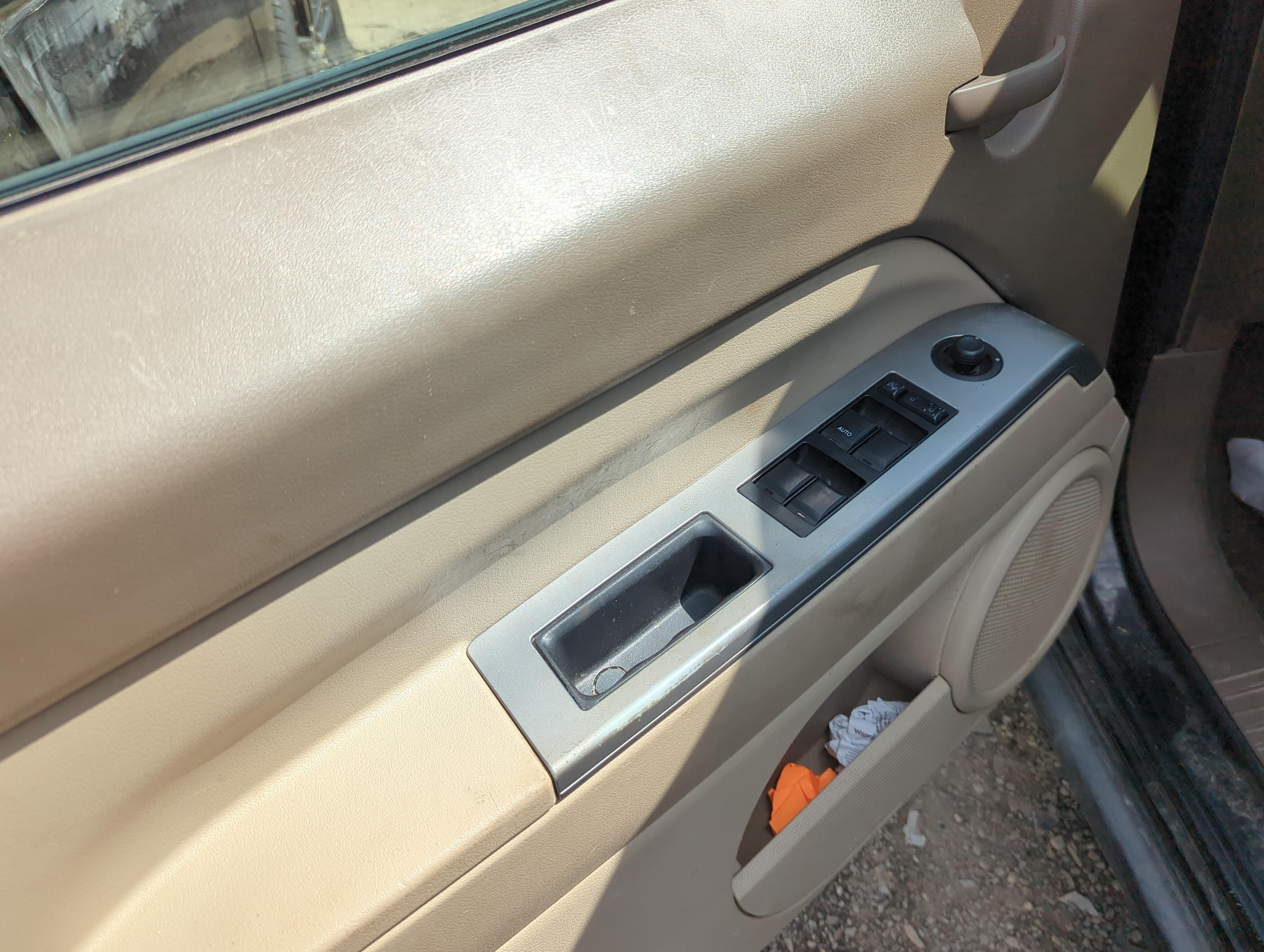 Picture of 2007-2010 Jeep Patriot Driver Left Door Master Power Window Switch 1147389