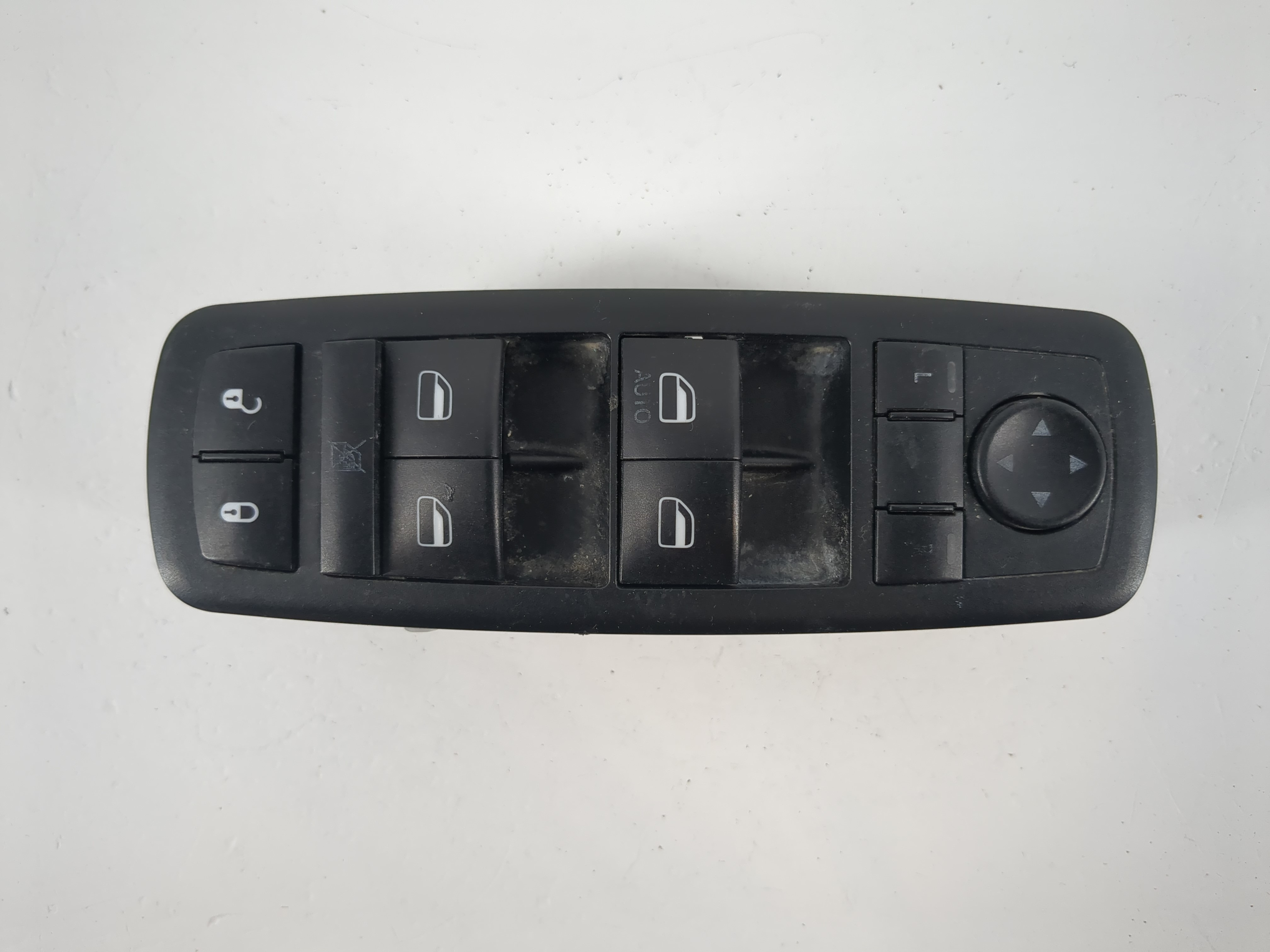 2012 Chrysler Town & Country Driver Left Door Master Power Window Switch 1147529 - Oemusedautoparts1.com