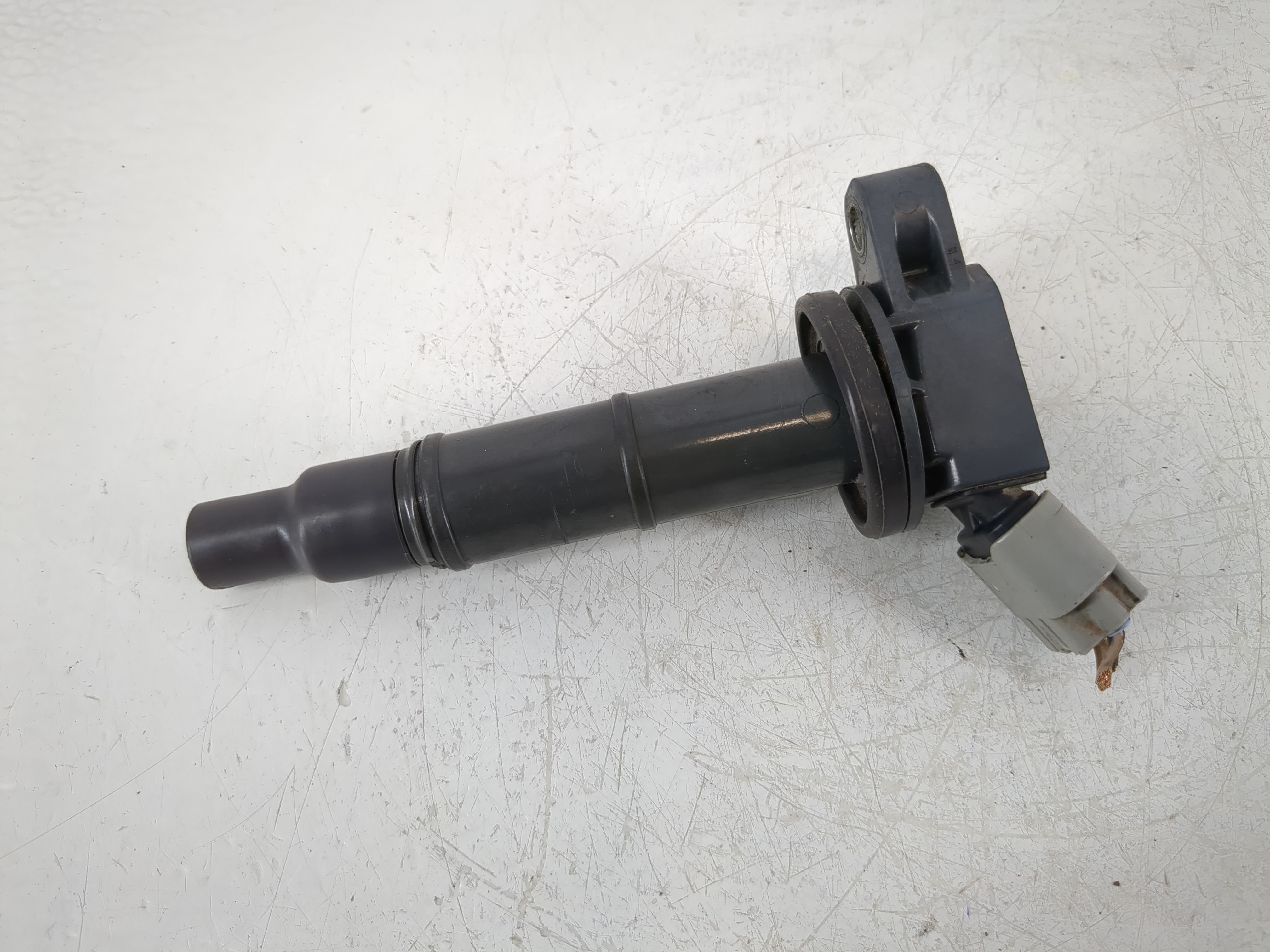 2009-2010 Pontiac Vibe Ignition Coil Igniter Pack 1147722 - Oemusedautoparts1.com