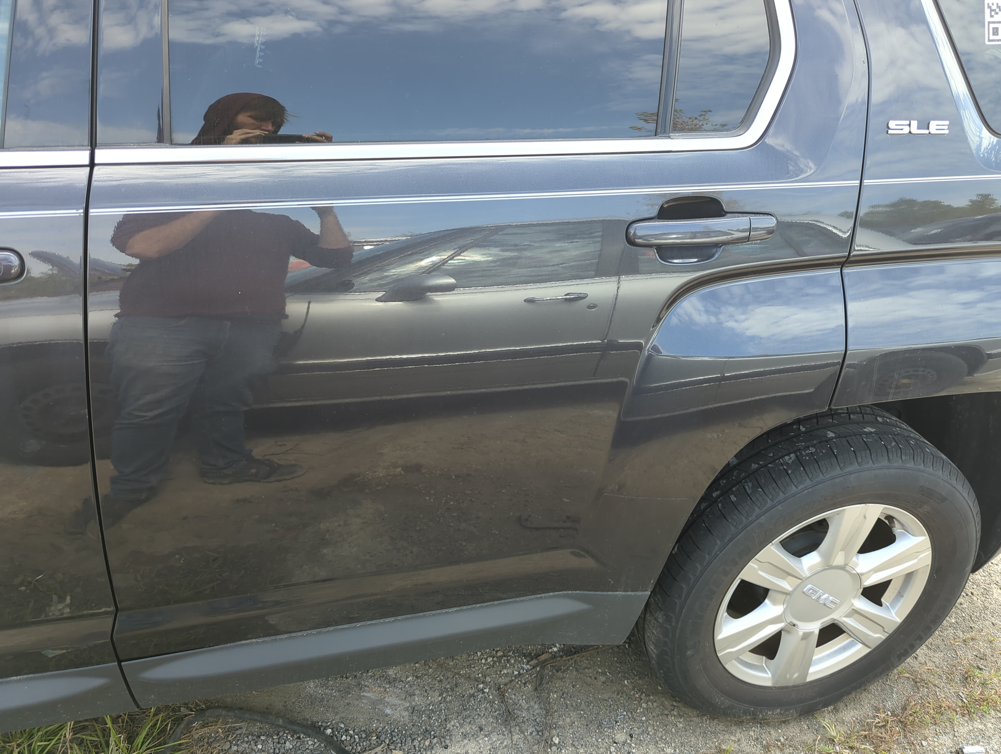 2010-2015 Gmc Terrain Driver Rear Door Oem 1147755 - Oemusedautoparts1.com