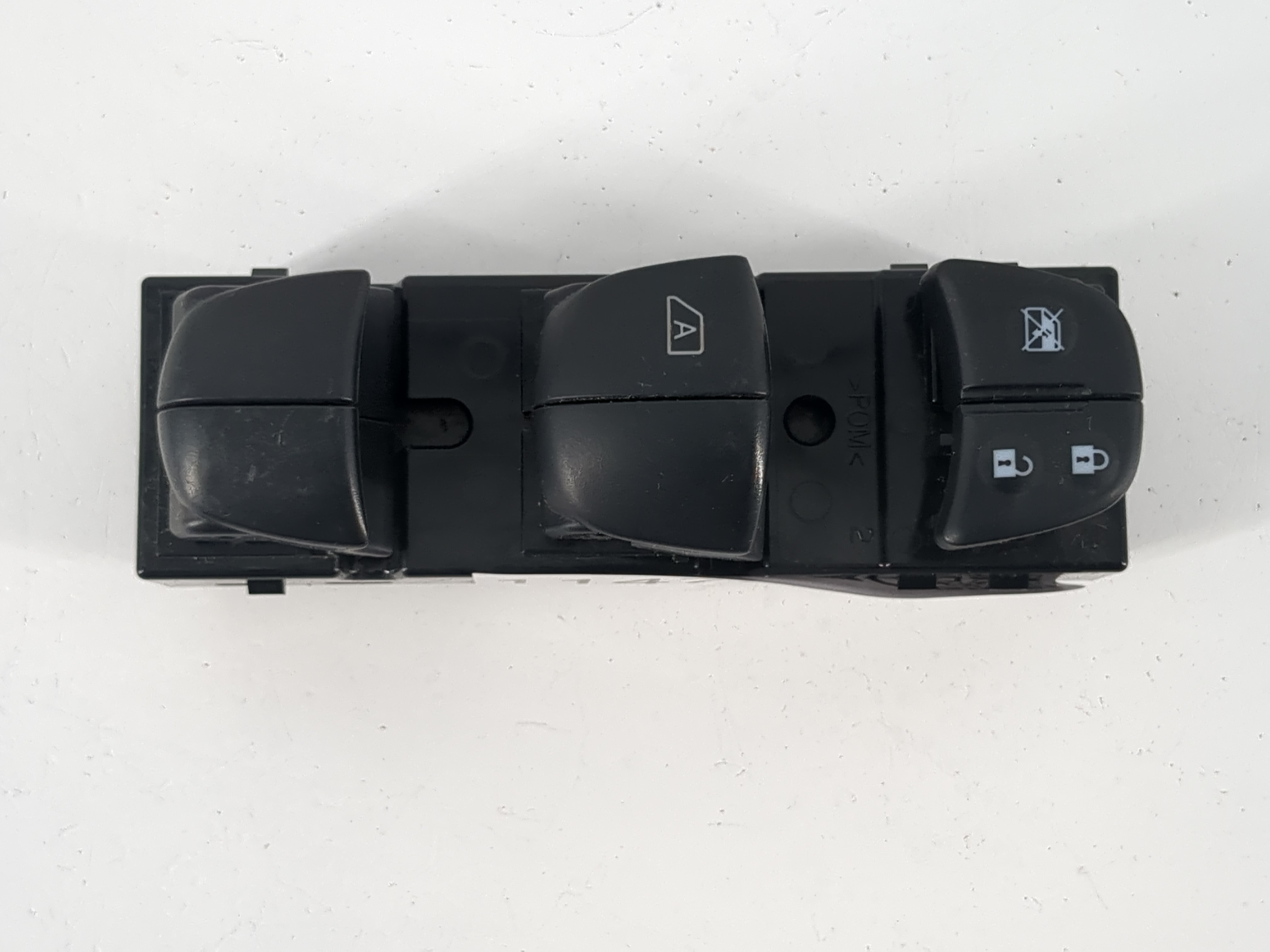2014-2020 Nissan Rogue Driver Left Door Master Power Window Switch 1147979 - Oemusedautoparts1.com