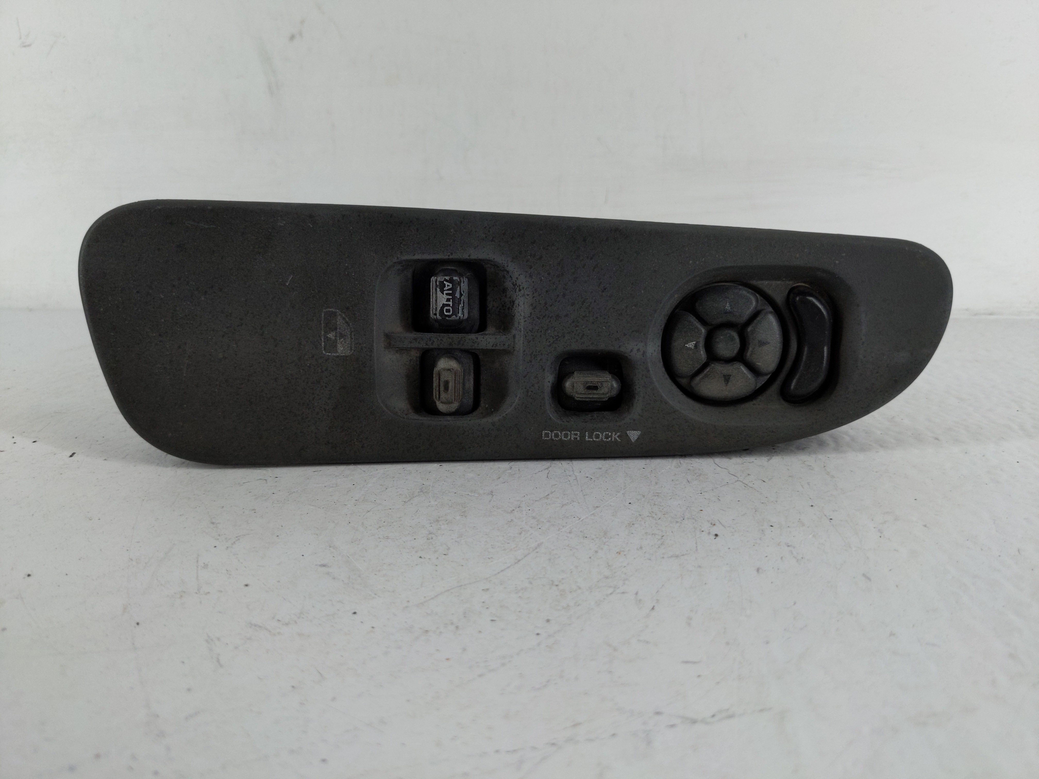 Picture of Chevrolet Dp Driver Left Door Master Power Window Switch 1147998