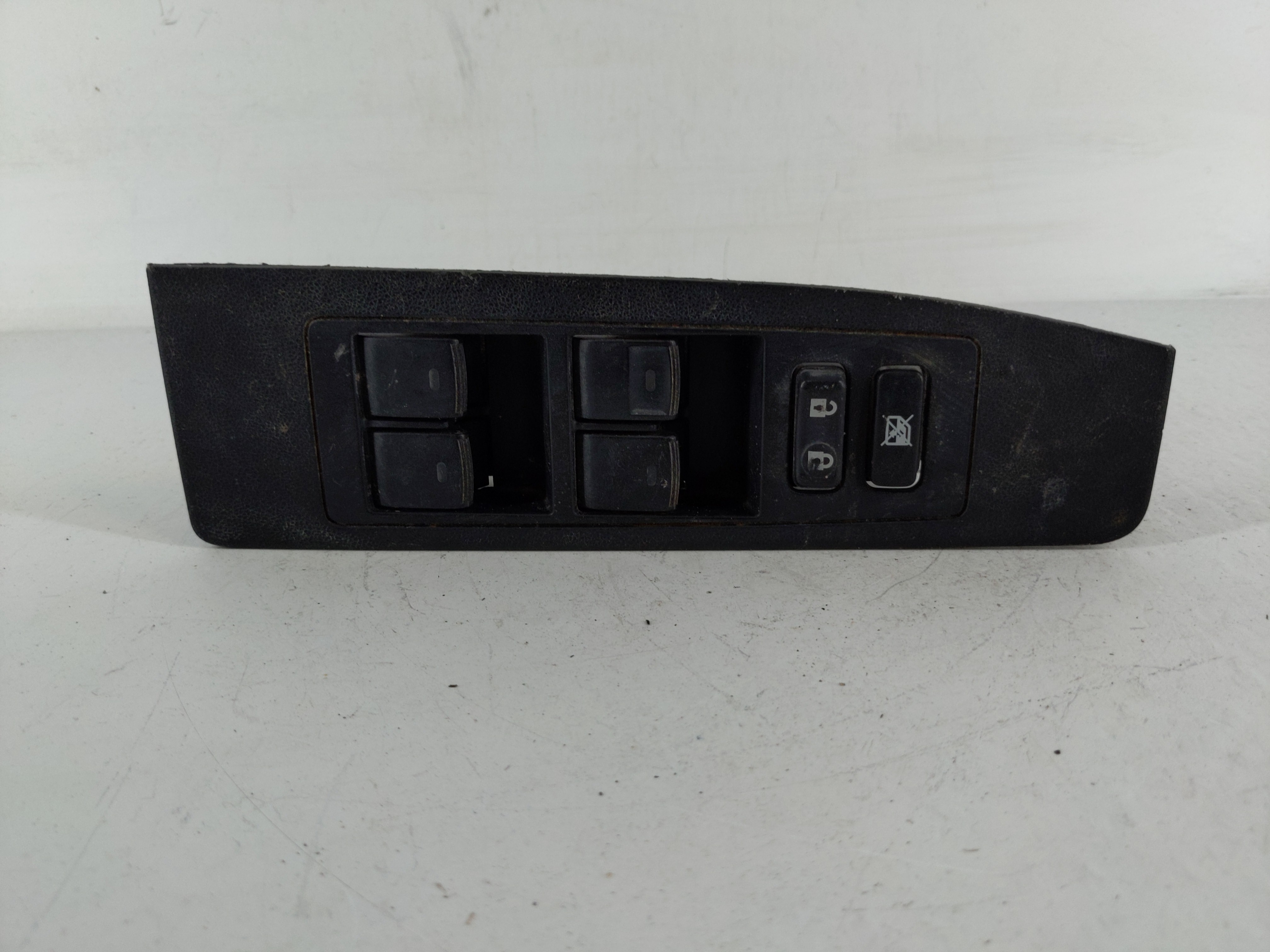2013-2018 Lexus Es350 Driver Left Door Master Power Window Switch 1148004 - Oemusedautoparts1.com