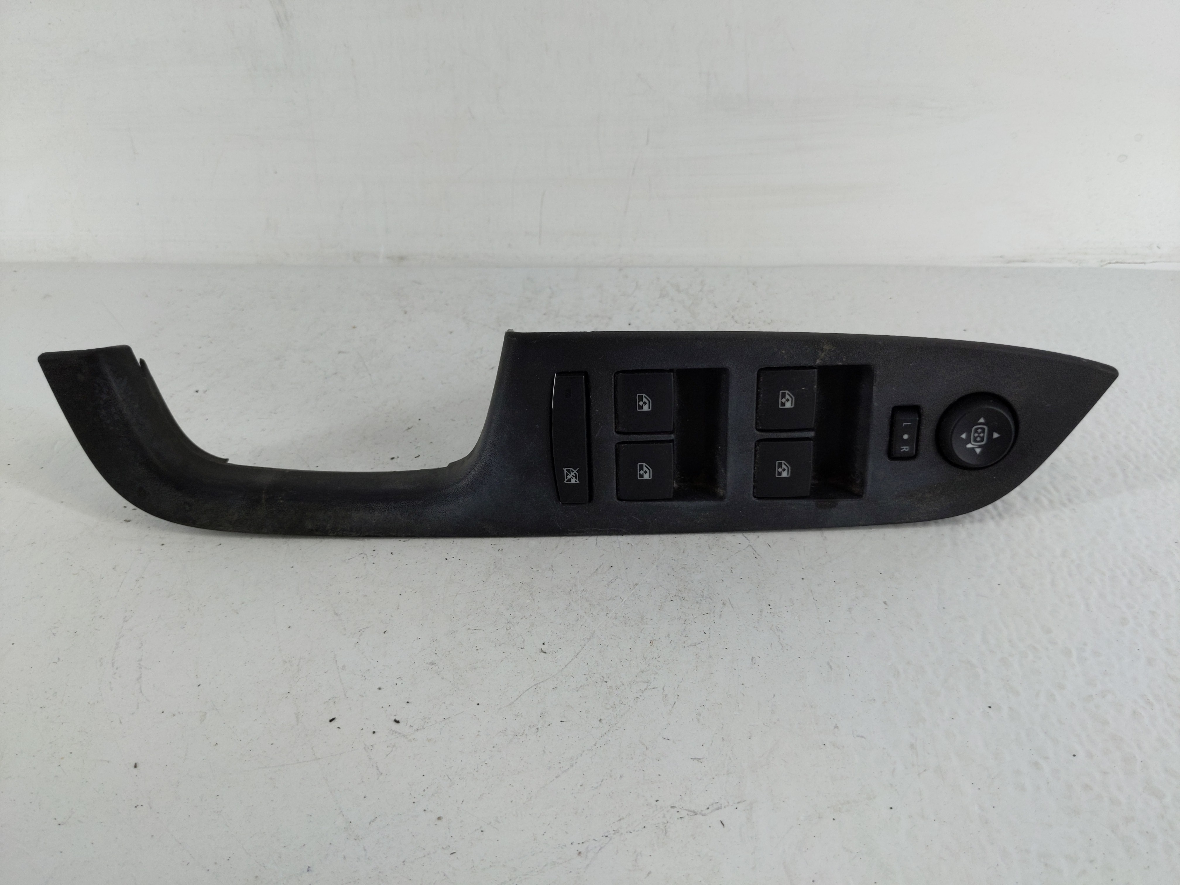 Picture of 2010-2017 Chevrolet Equinox Driver Left Door Master Power Window Switch 1148009