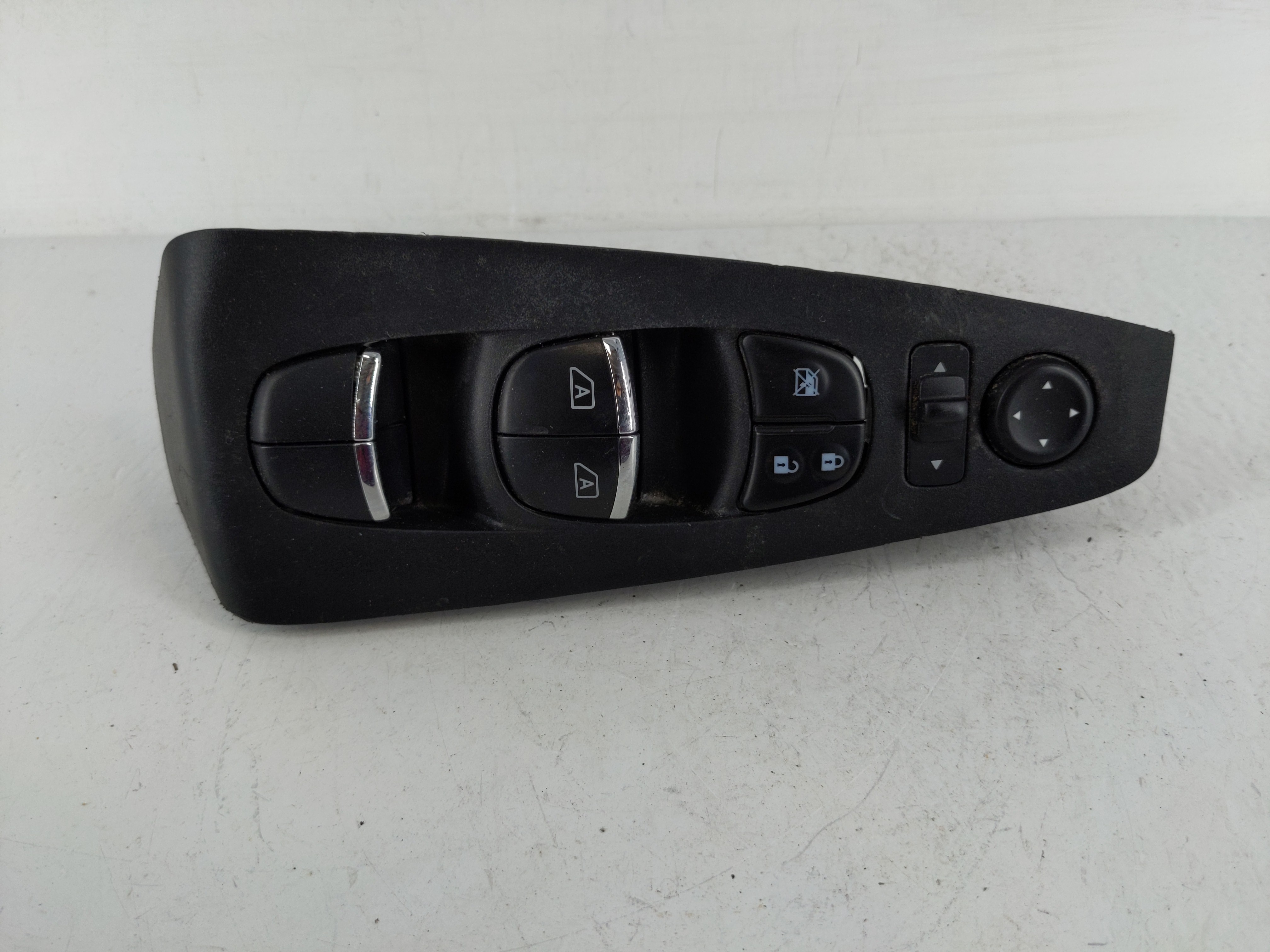 2016-2021 Nissan Maxima Driver Left Door Master Power Window Switch 1148013 - Oemusedautoparts1.com