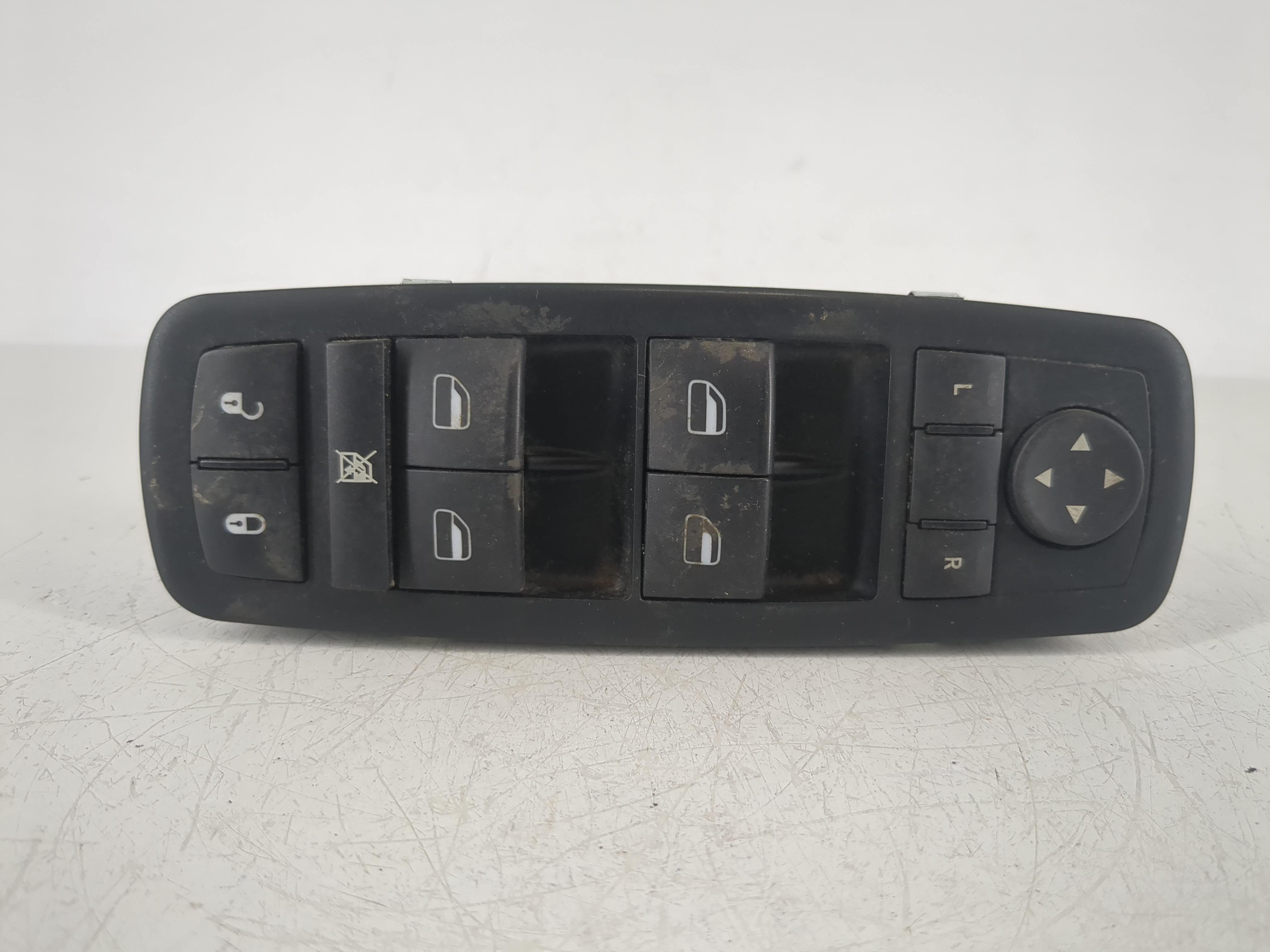 2011 Jeep Grand Cherokee Driver Left Door Master Power Window Switch 1148073 - Oemusedautoparts1.com
