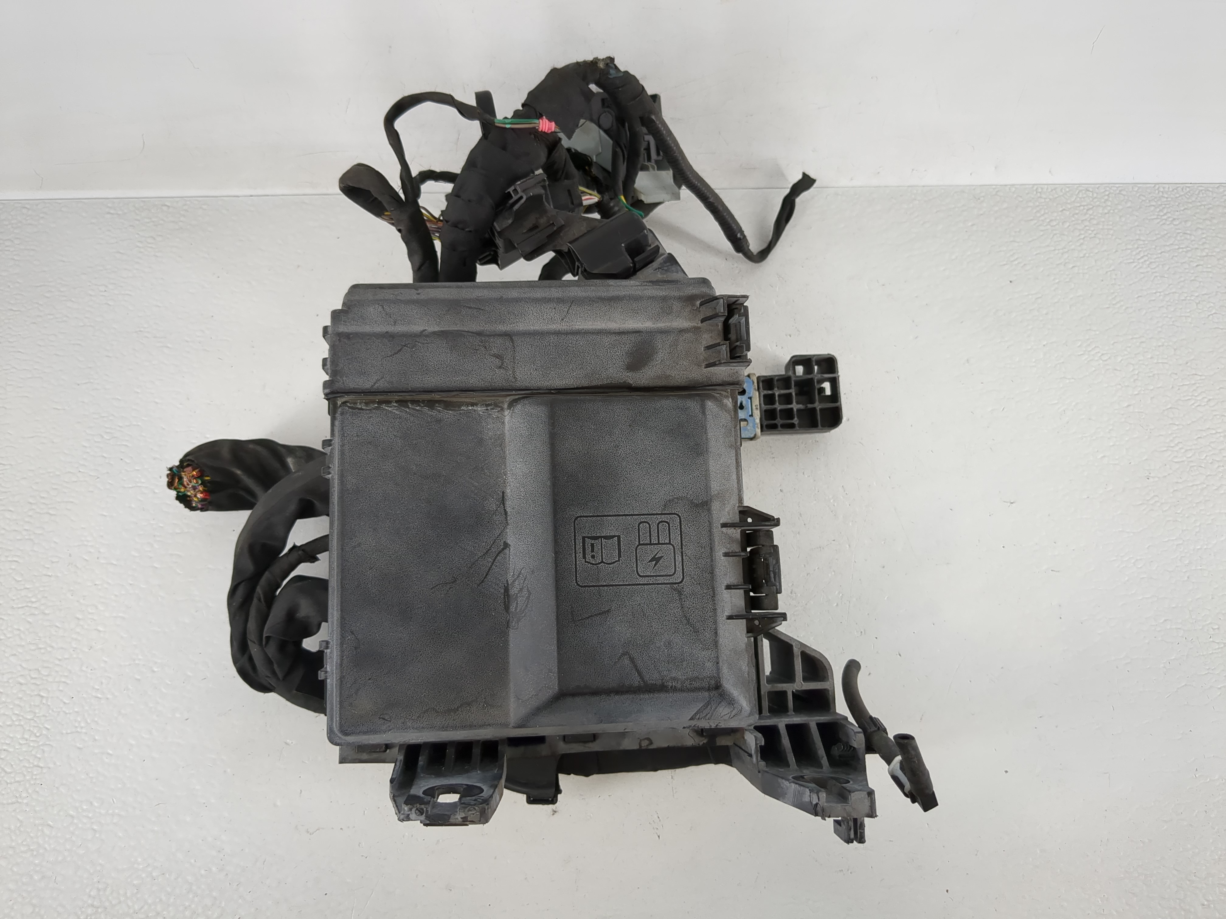 2018-2020 Ford F-150 Fusebox Fuse Box Relay Module Jl3t-14d068-ee 1148229 - Oemusedautoparts1.com