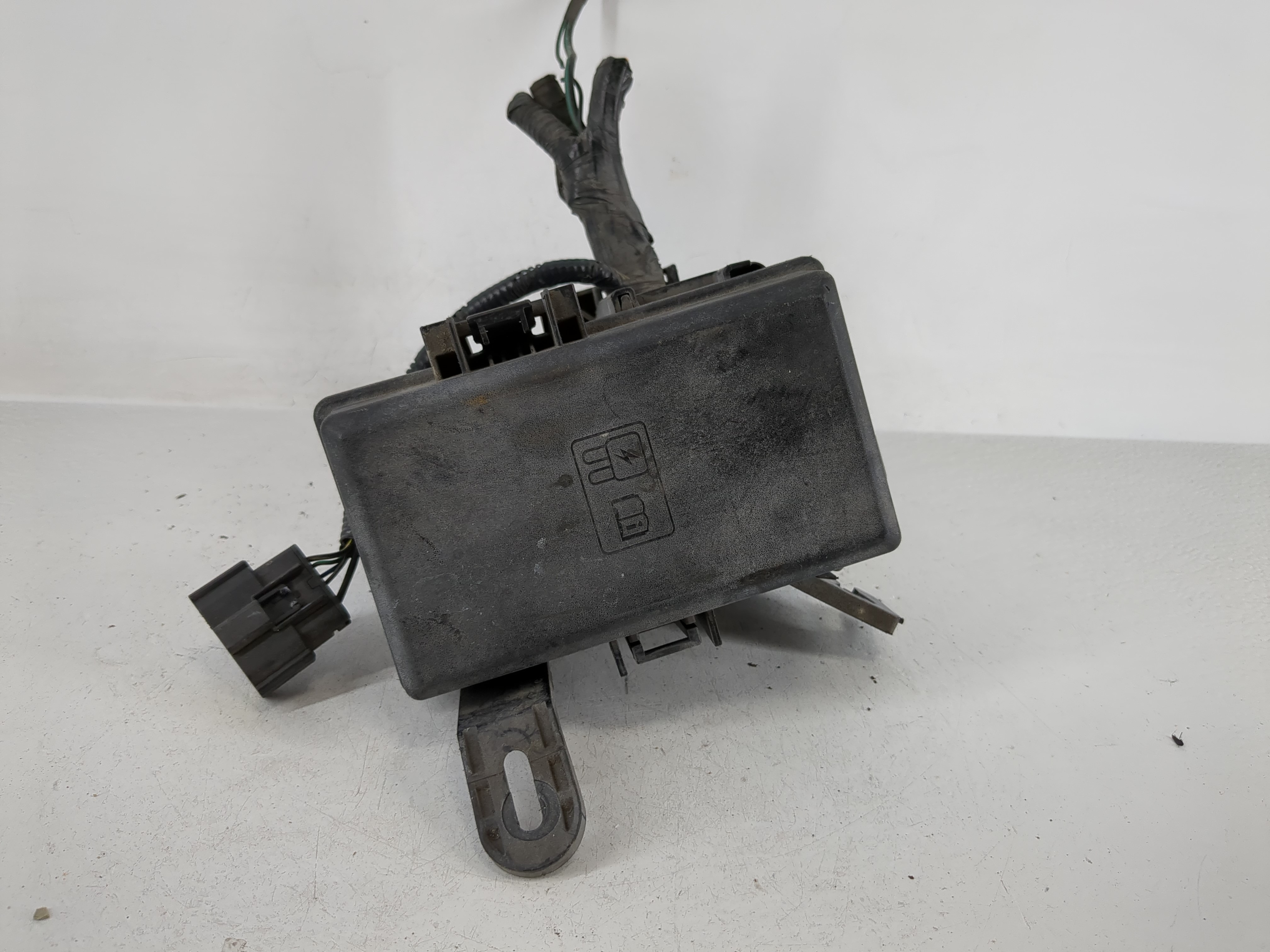 2014-2019 Ford Fiesta Fusebox Fuse Box Relay Module 6003447201 1148232 - Oemusedautoparts1.com