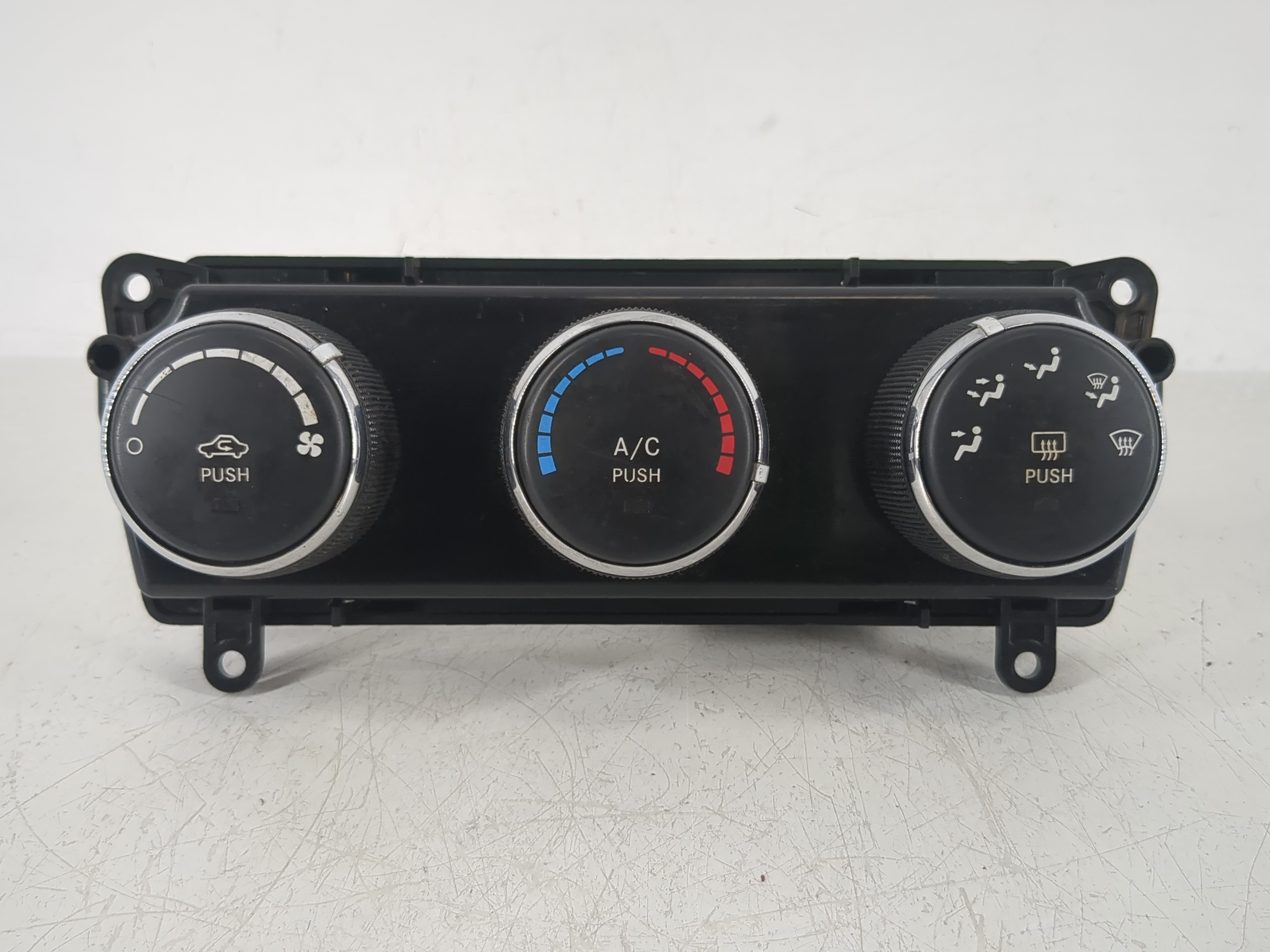 Jeep Compass Ac Heater Climate Control P55111278af 1148249 - Oemusedautoparts1.com