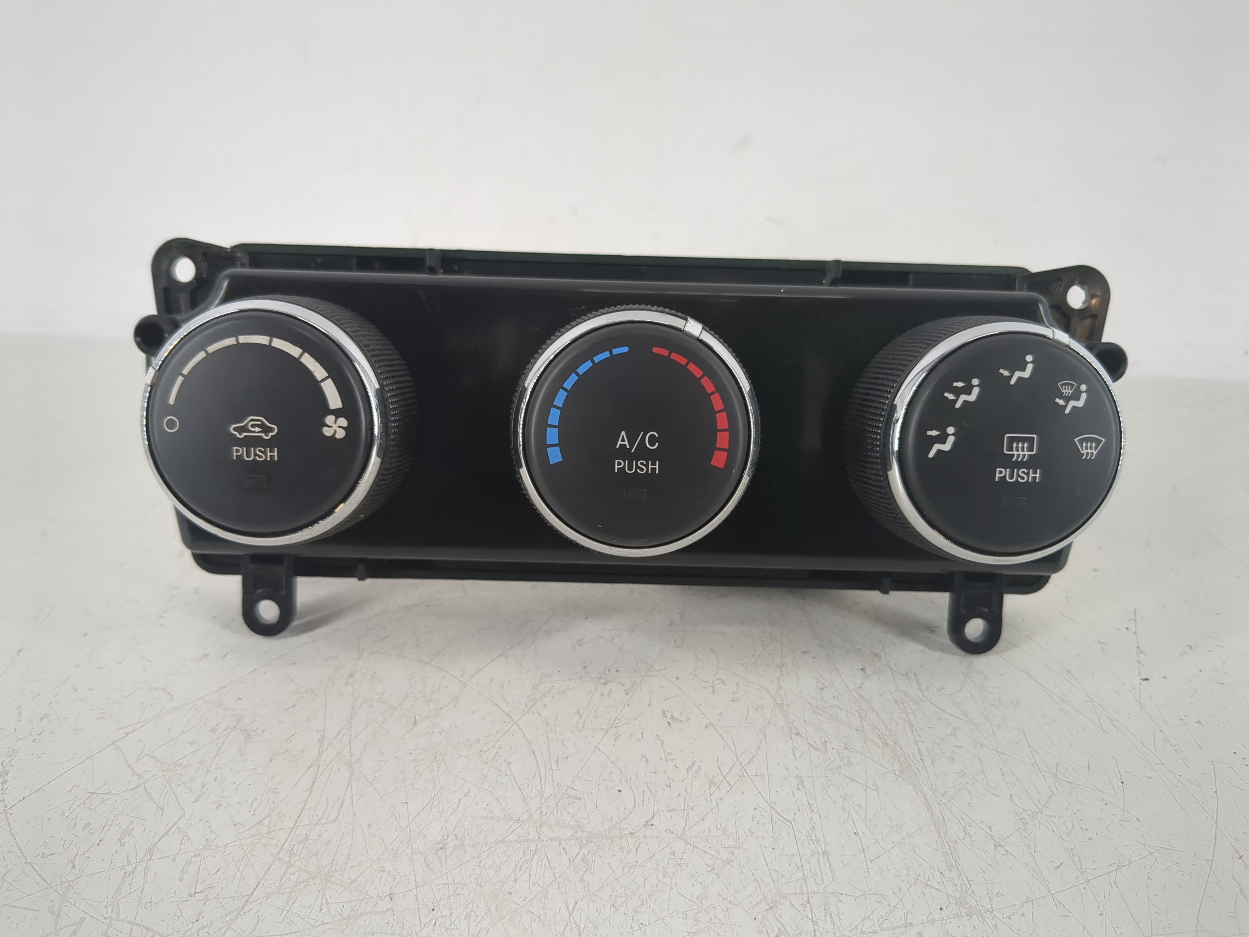 Jeep Compass Ac Heater Climate Control P55111278af 1148252 - Oemusedautoparts1.com