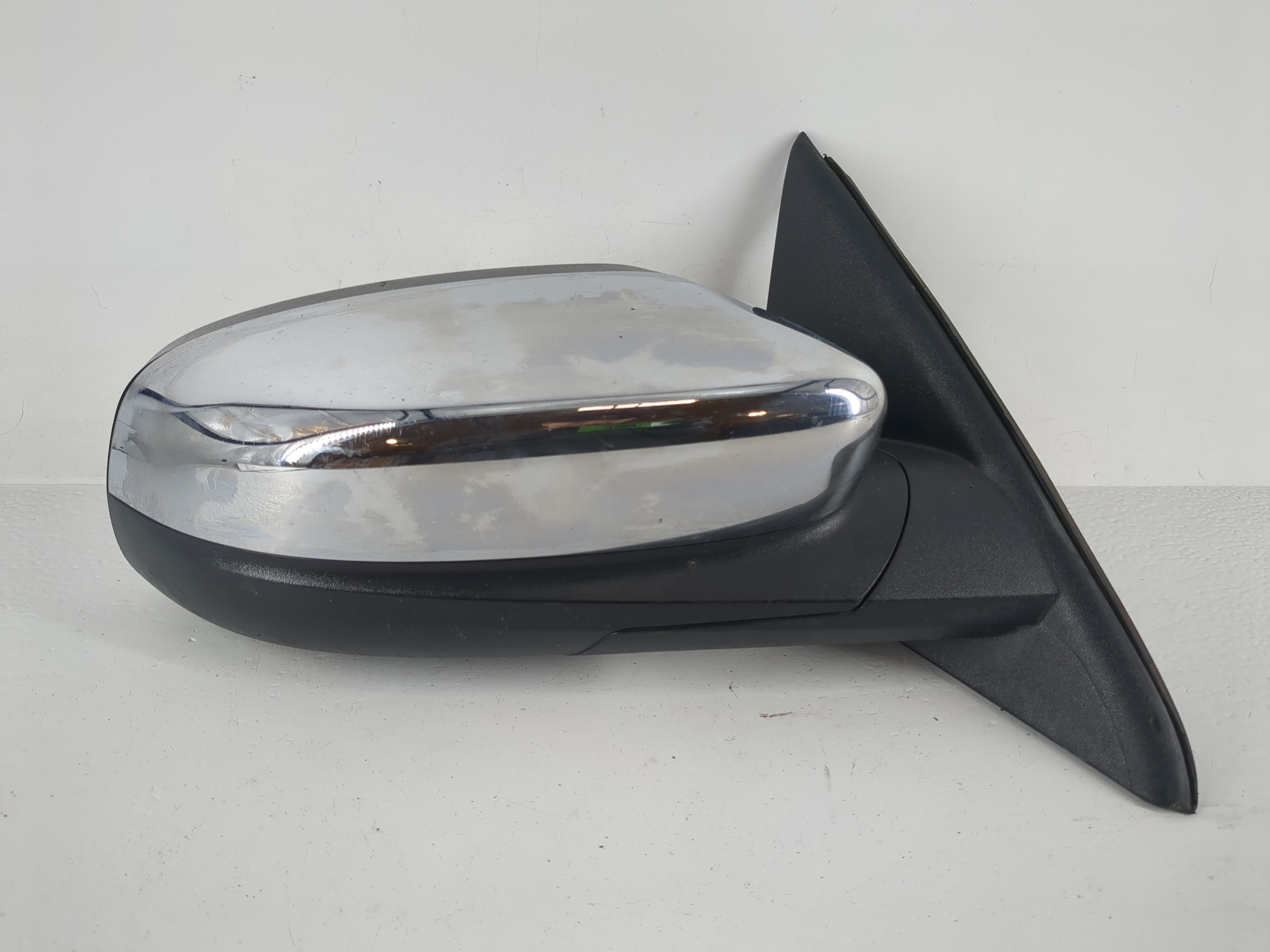 Picture of 2010-2019 Ford Taurus Passenger Right Side View Power Door Mirror Chrome 1148451