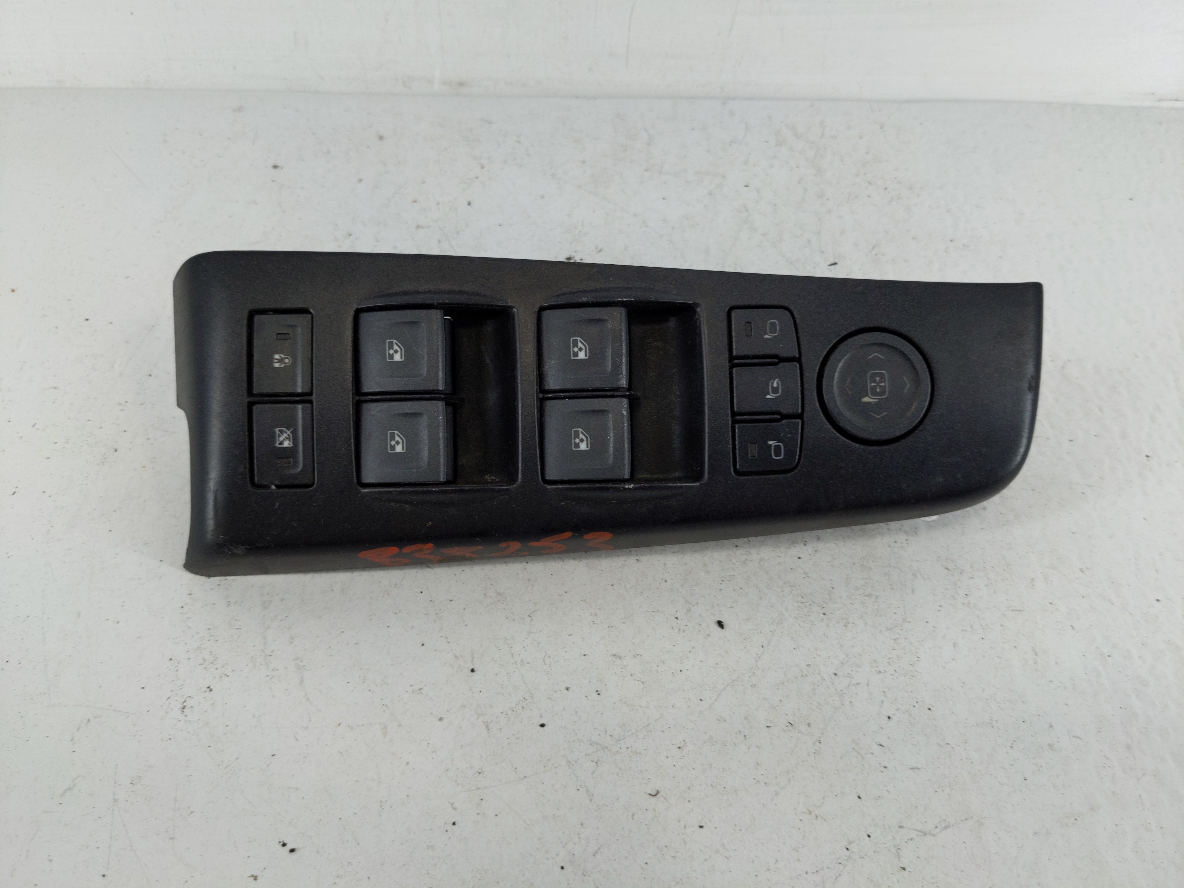 2015-2020 Chevrolet Tahoe Driver Left Door Master Power Window Switch 1148470 - Oemusedautoparts1.com
