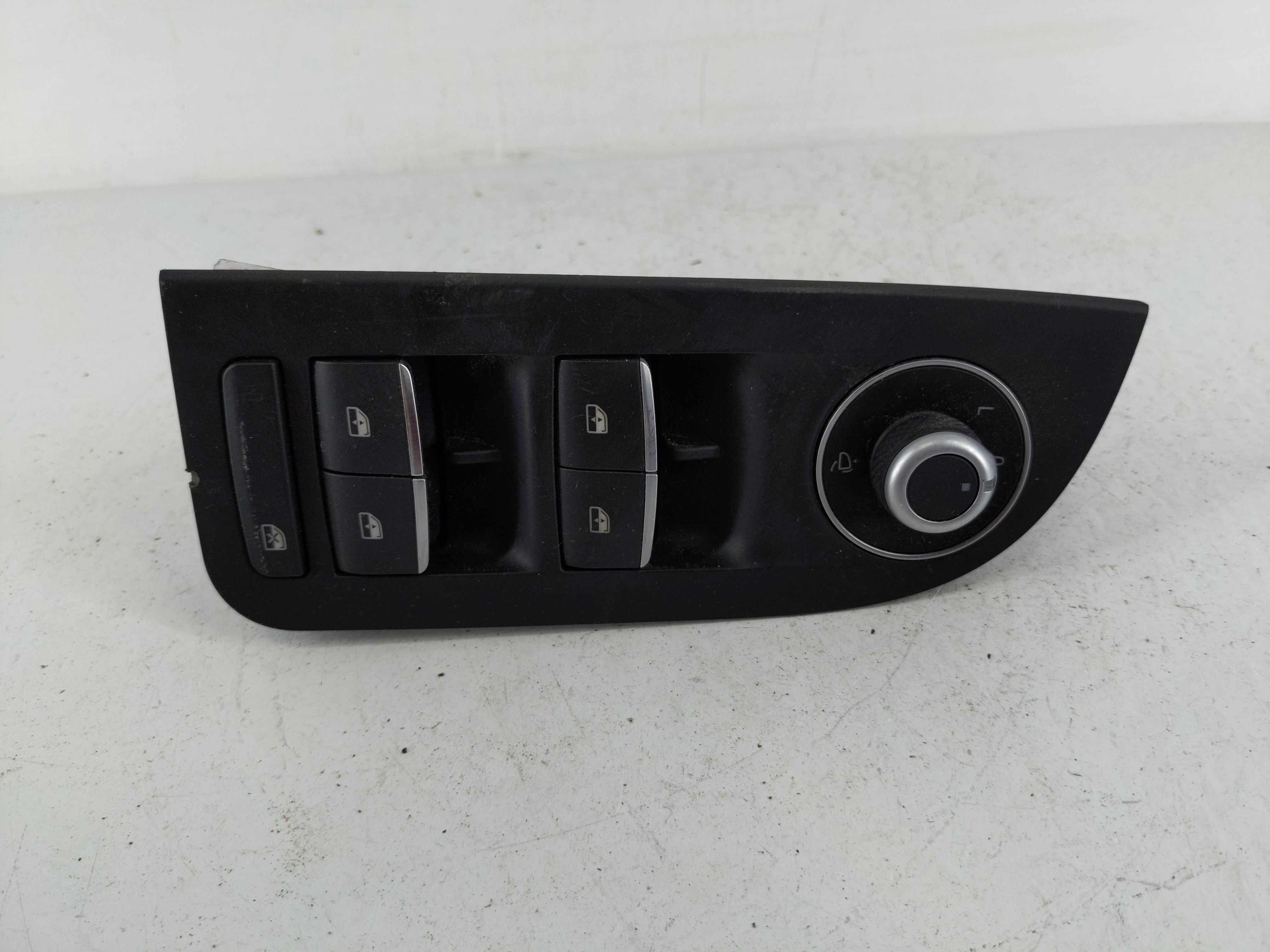 2017-2017 Alfa Romeo Giulia Driver Left Door Master Power Window Switch 1148477 - Oemusedautoparts1.com