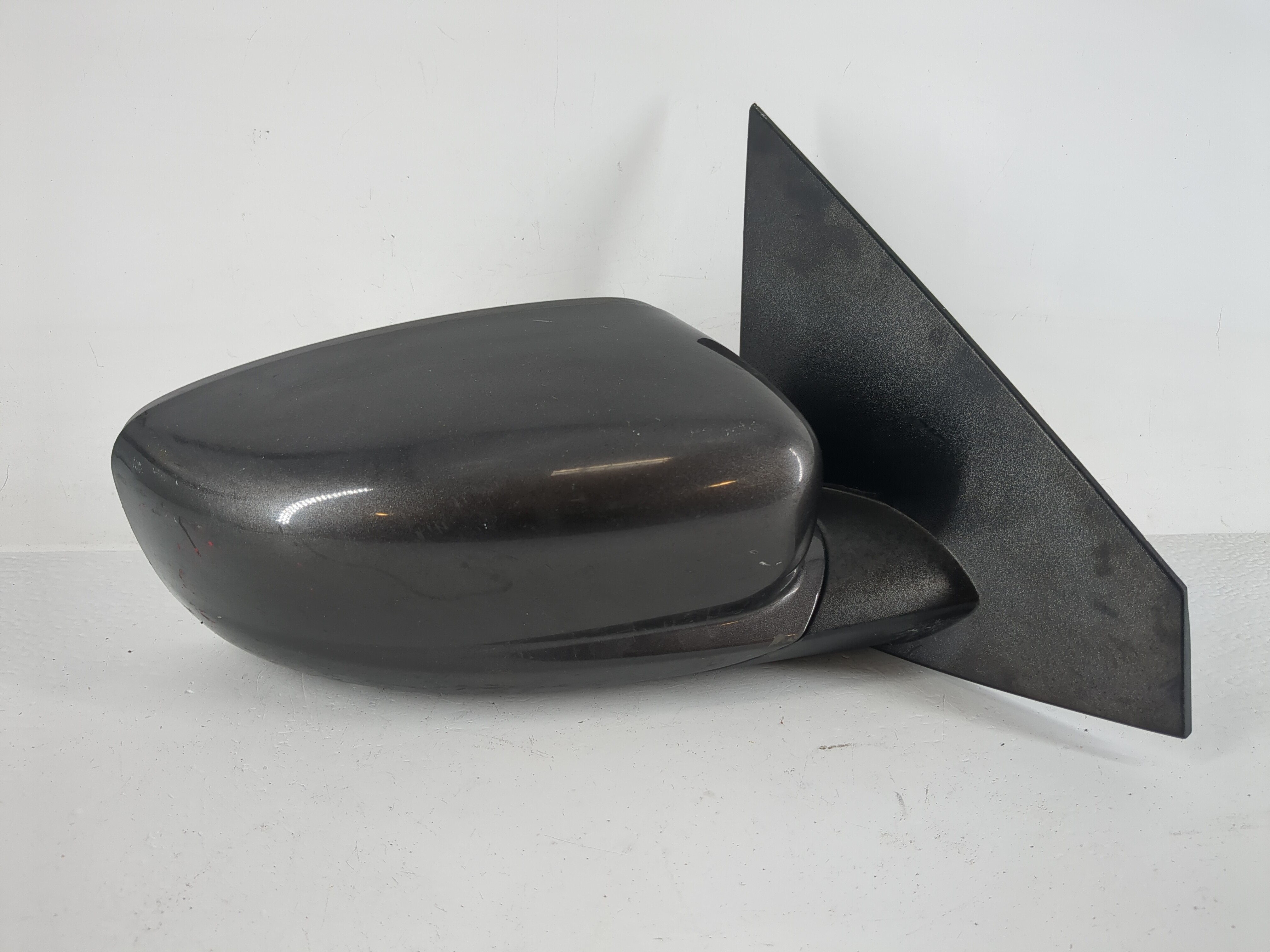 2013-2016 Dodge Dart Passenger Right Side View Power Door Mirror Gray 1148484 - Oemusedautoparts1.com