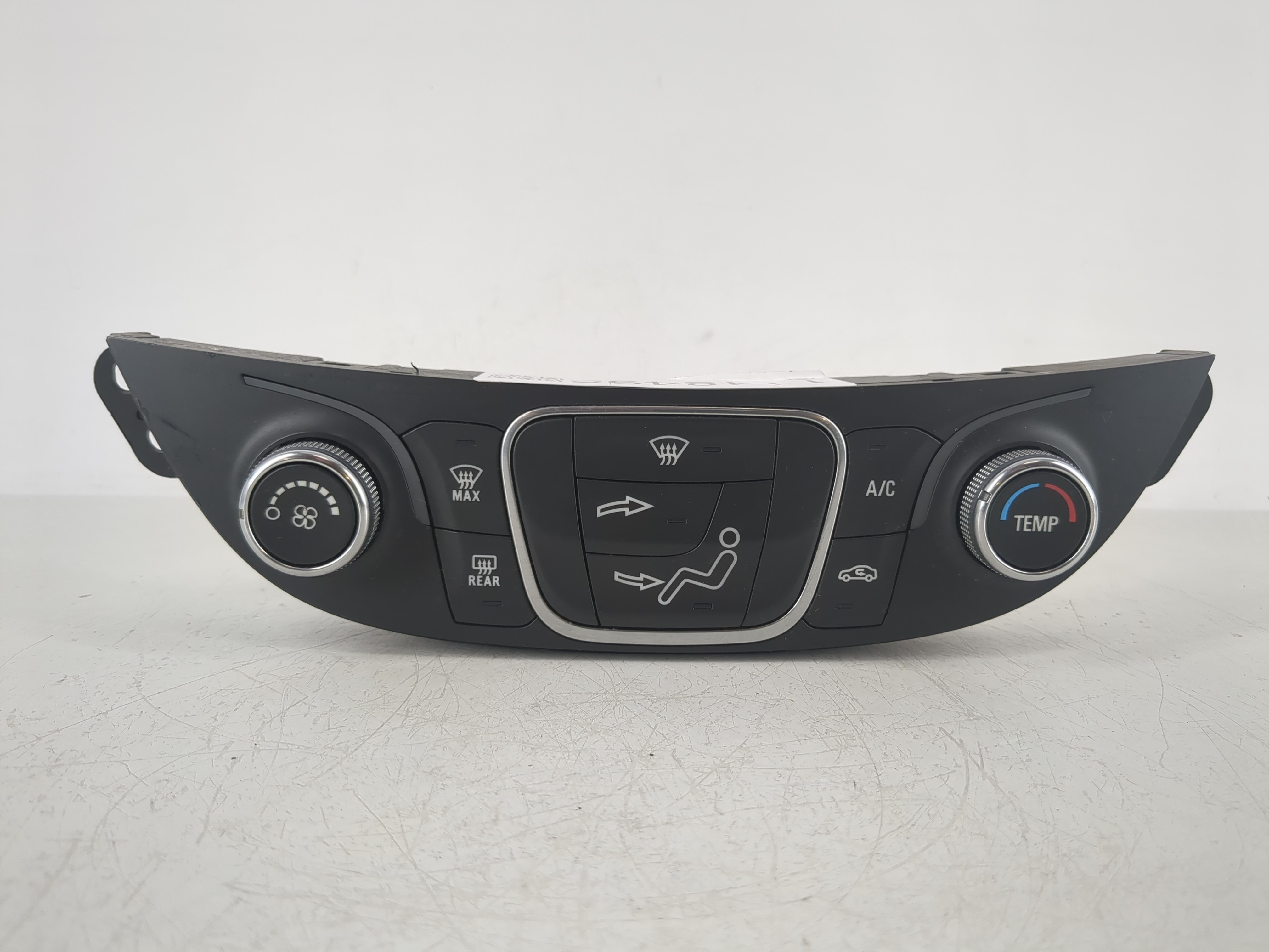 Picture of 2019-2021 Chevrolet Malibu Ac Heater Climate Control 84426651 1148495