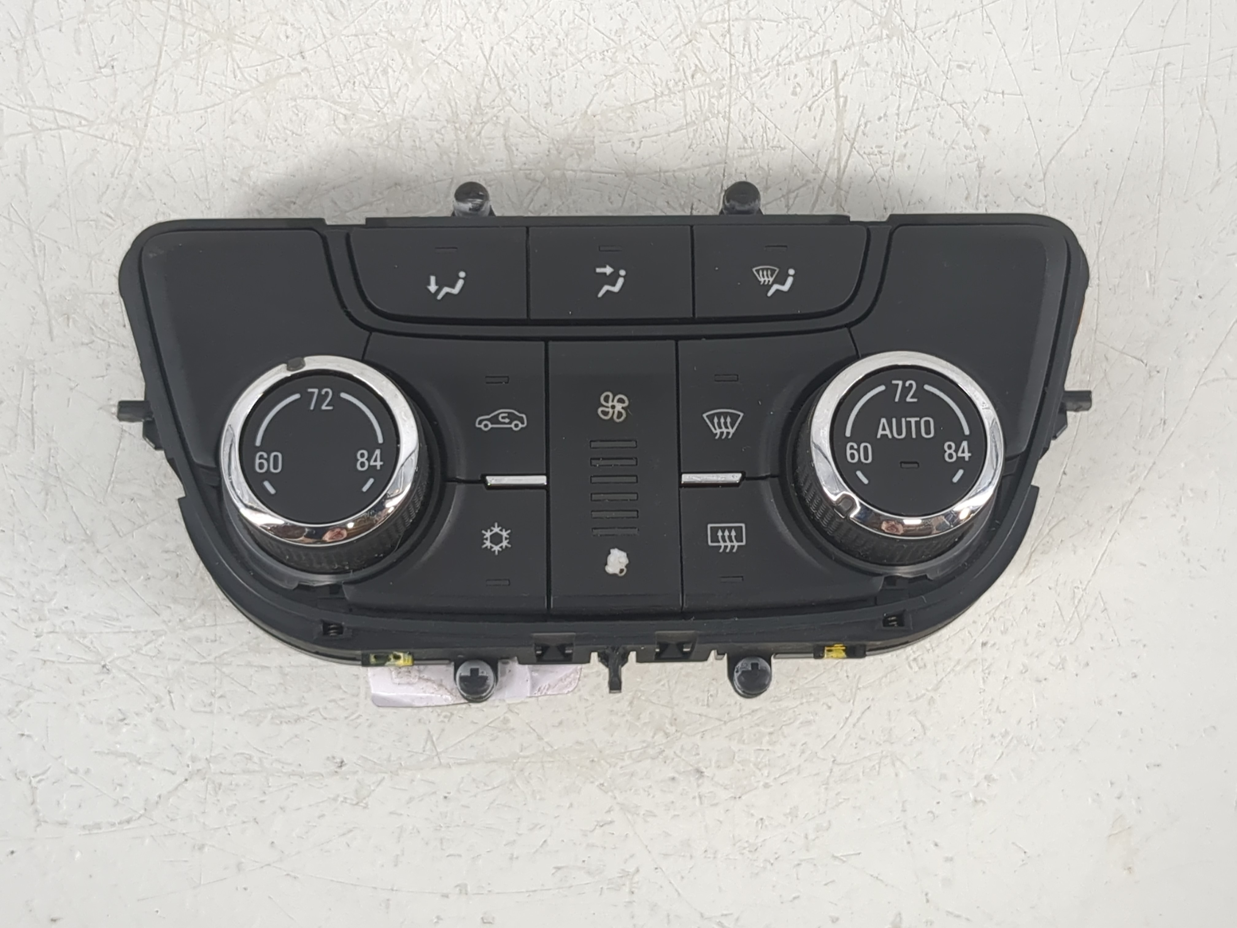 Picture of 2013-2016 Buick Encore Ac Heater Climate Control 22944943 1148497
