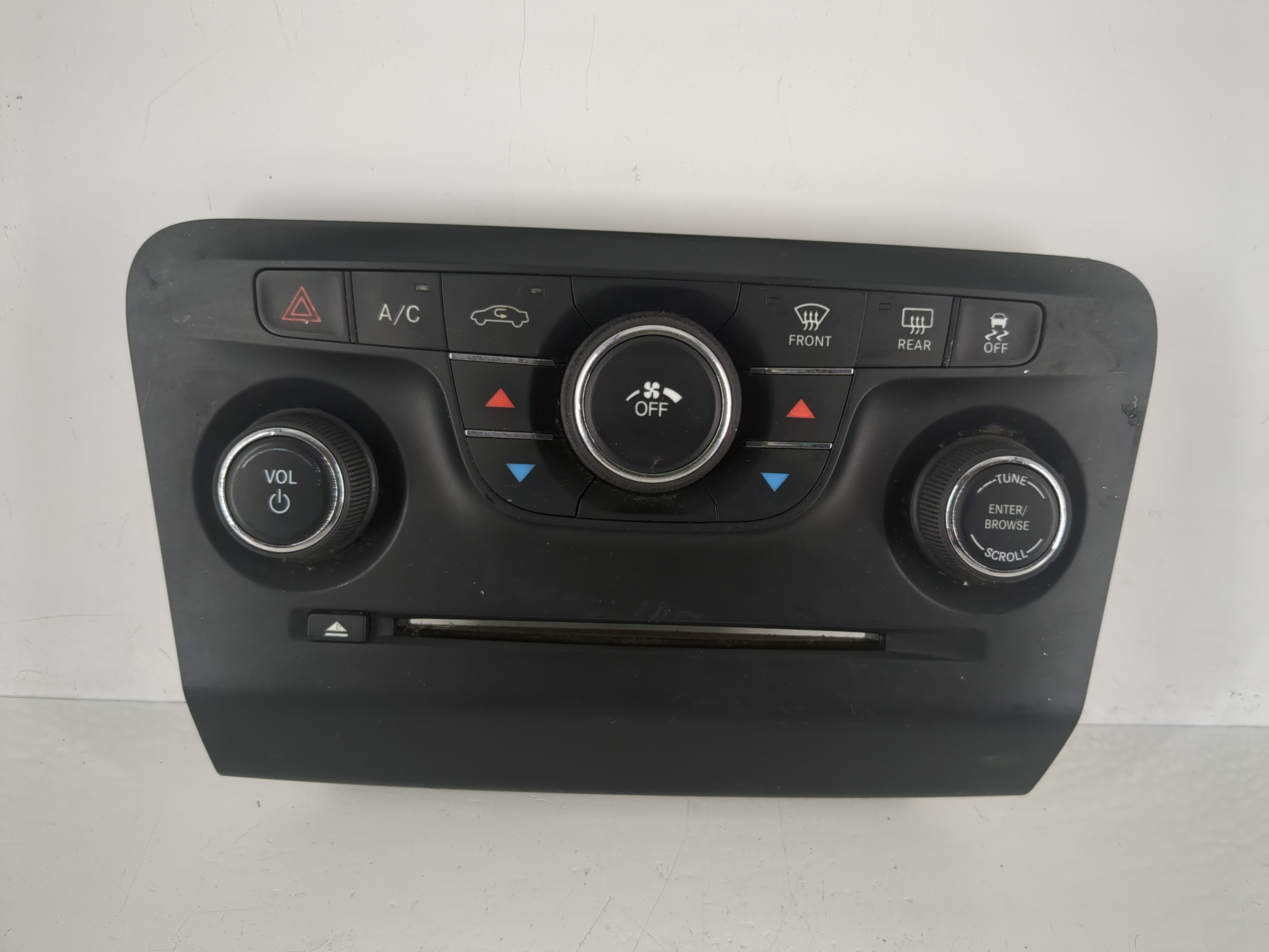 2011-2014 Dodge Charger Ac Heater Climate Control 1qh08dx9ae 1148506 - Oemusedautoparts1.com