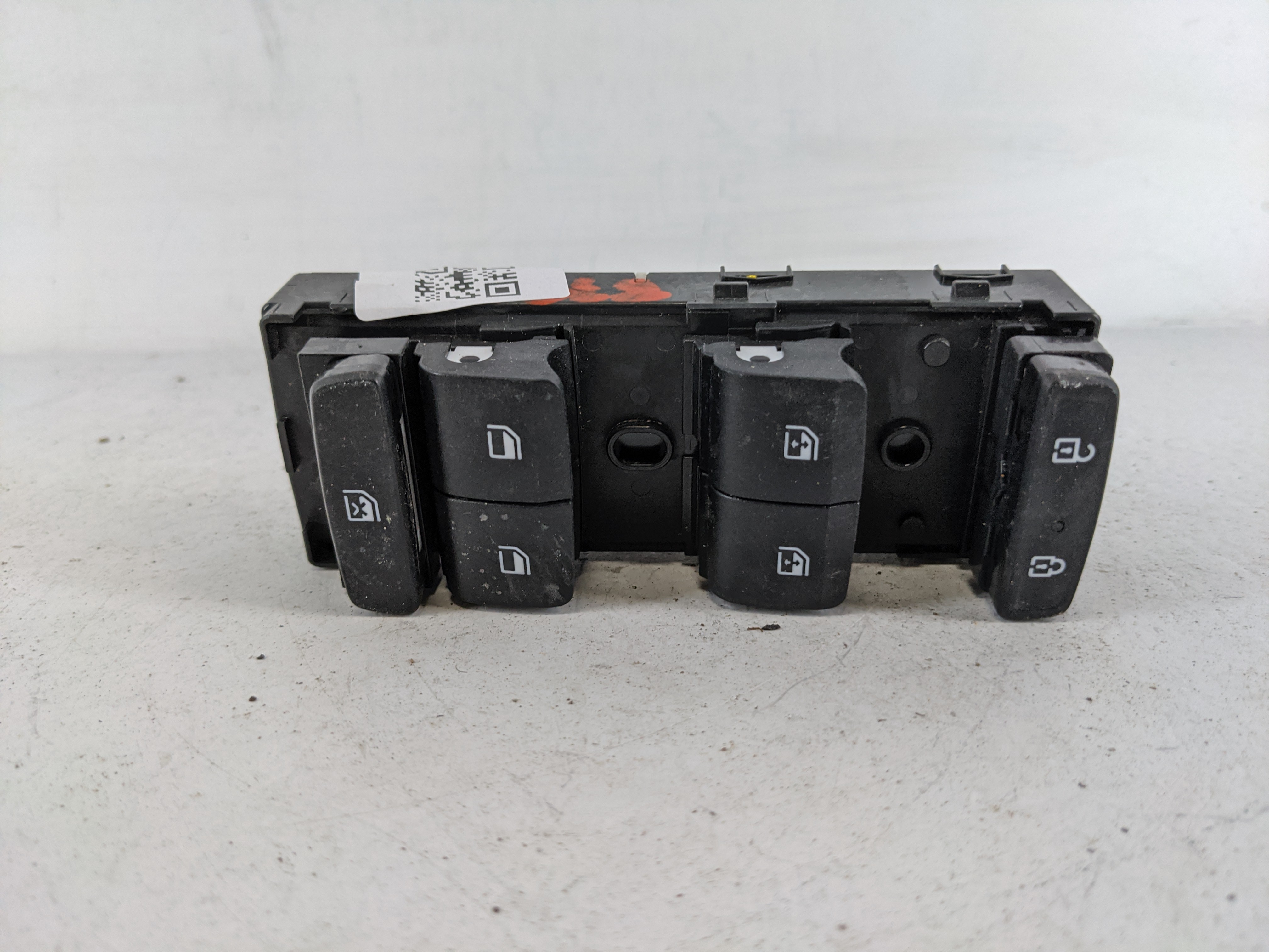 2022-2022 Hyundai Tucson Driver Left Door Master Power Window Switch 1148575 - Oemusedautoparts1.com