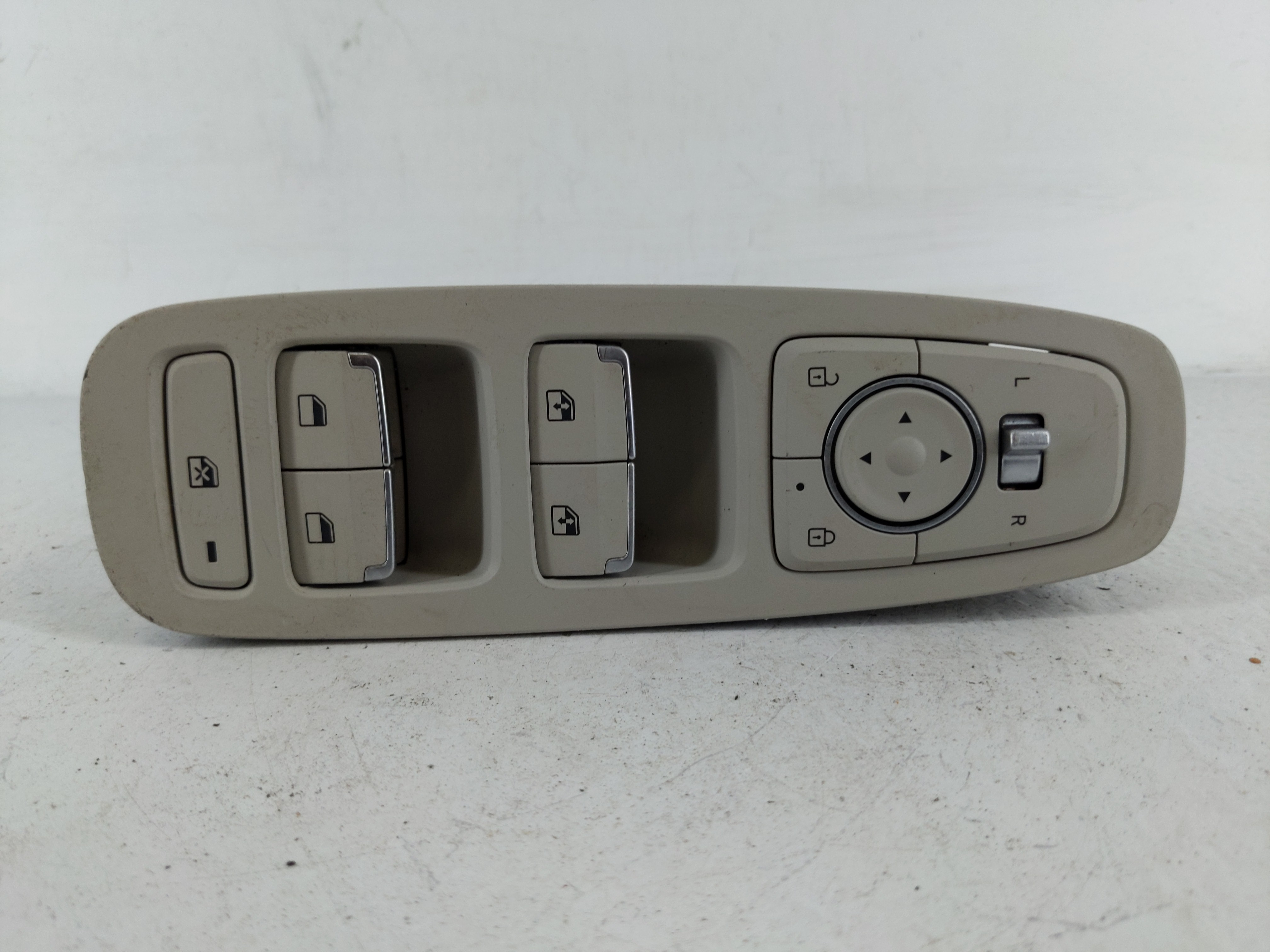 2020-2023 Hyundai Sonata Driver Left Door Master Power Window Switch 1148576 - Oemusedautoparts1.com